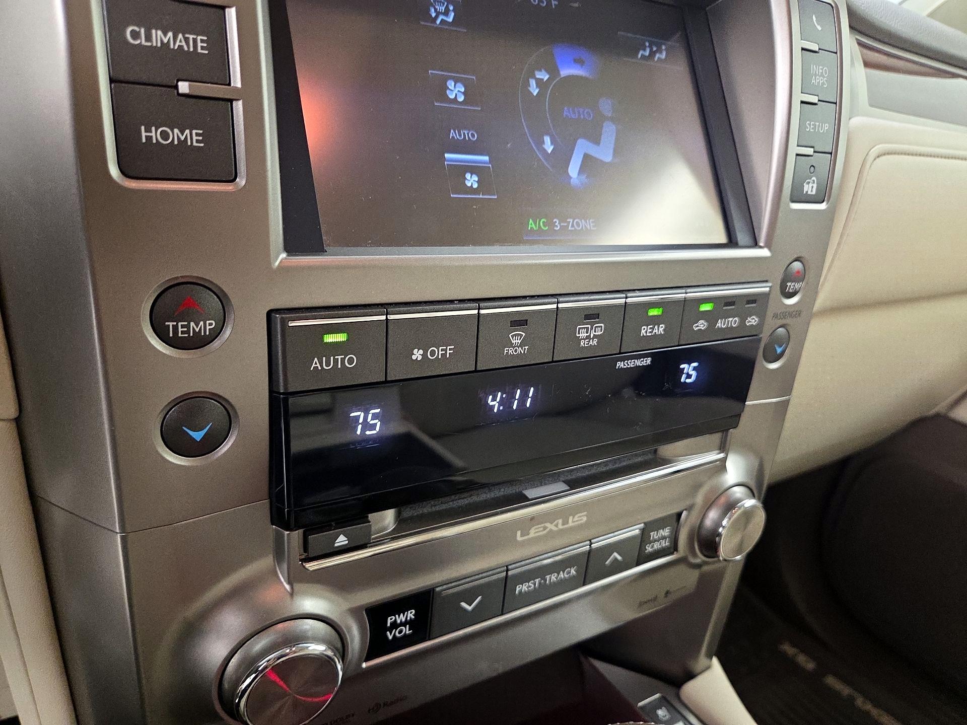 Thumbnail: 2016 Lexus GX - 17