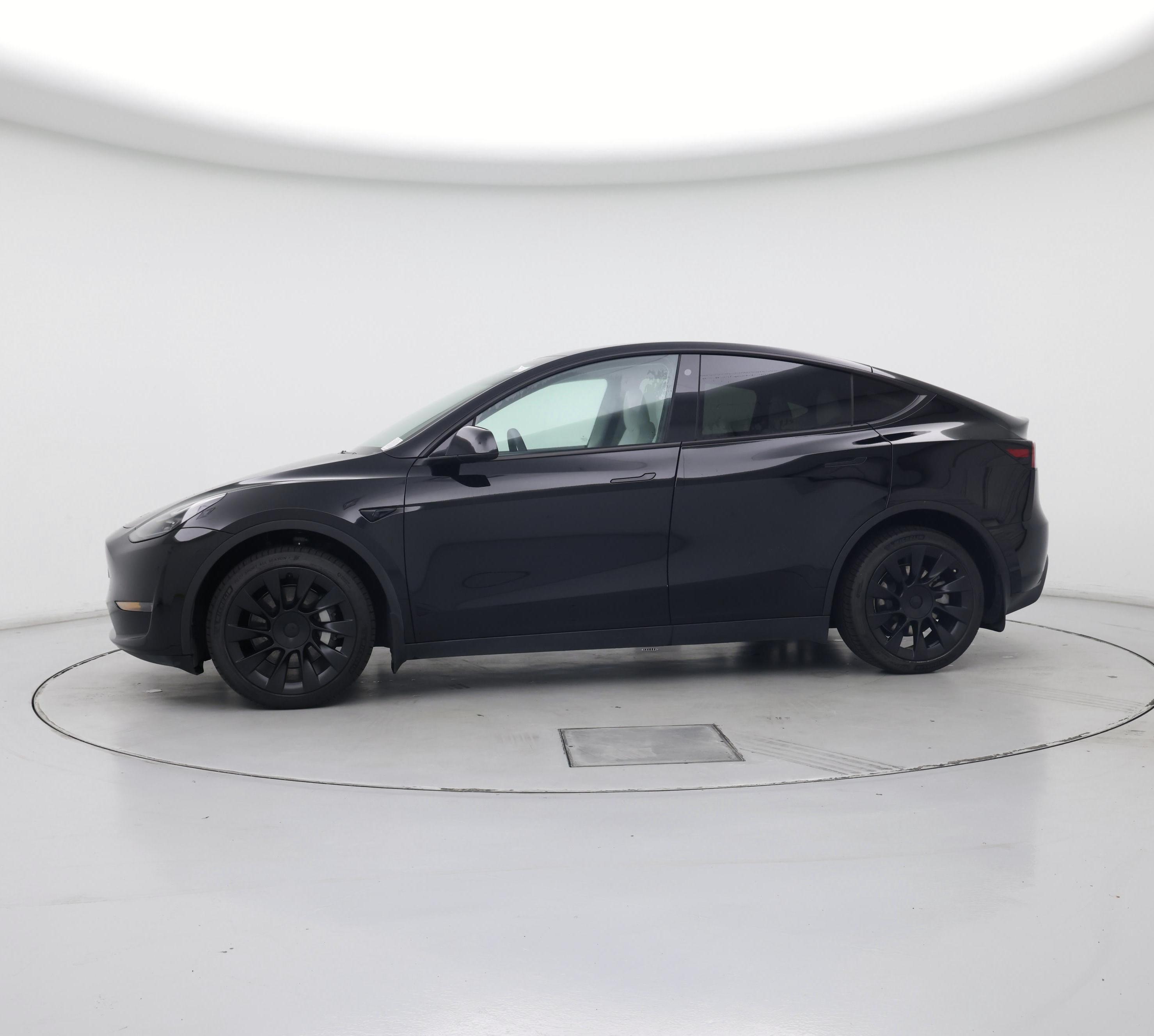 Thumbnail: 2023 Tesla Model Y - 3