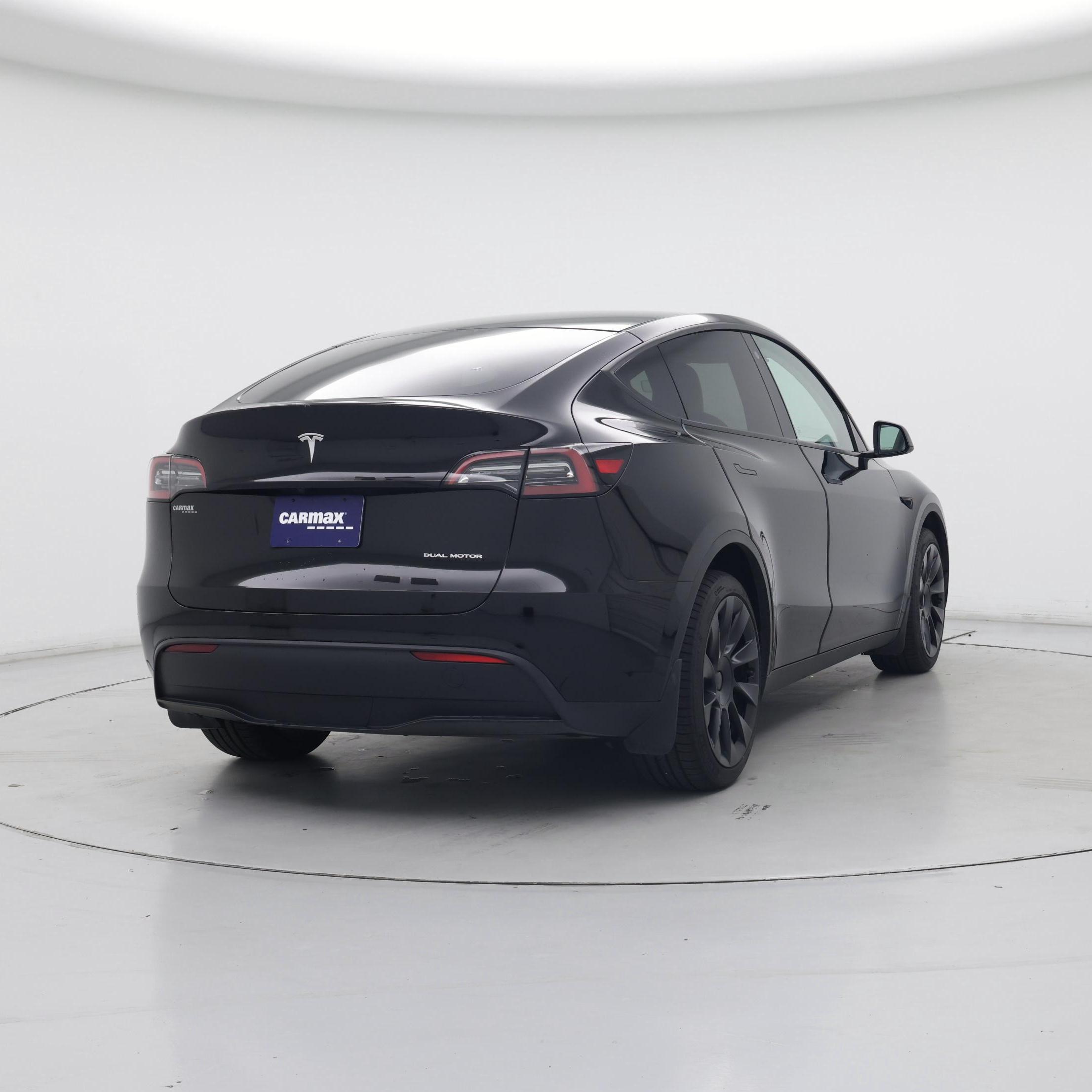 Thumbnail: 2023 Tesla Model Y - 8