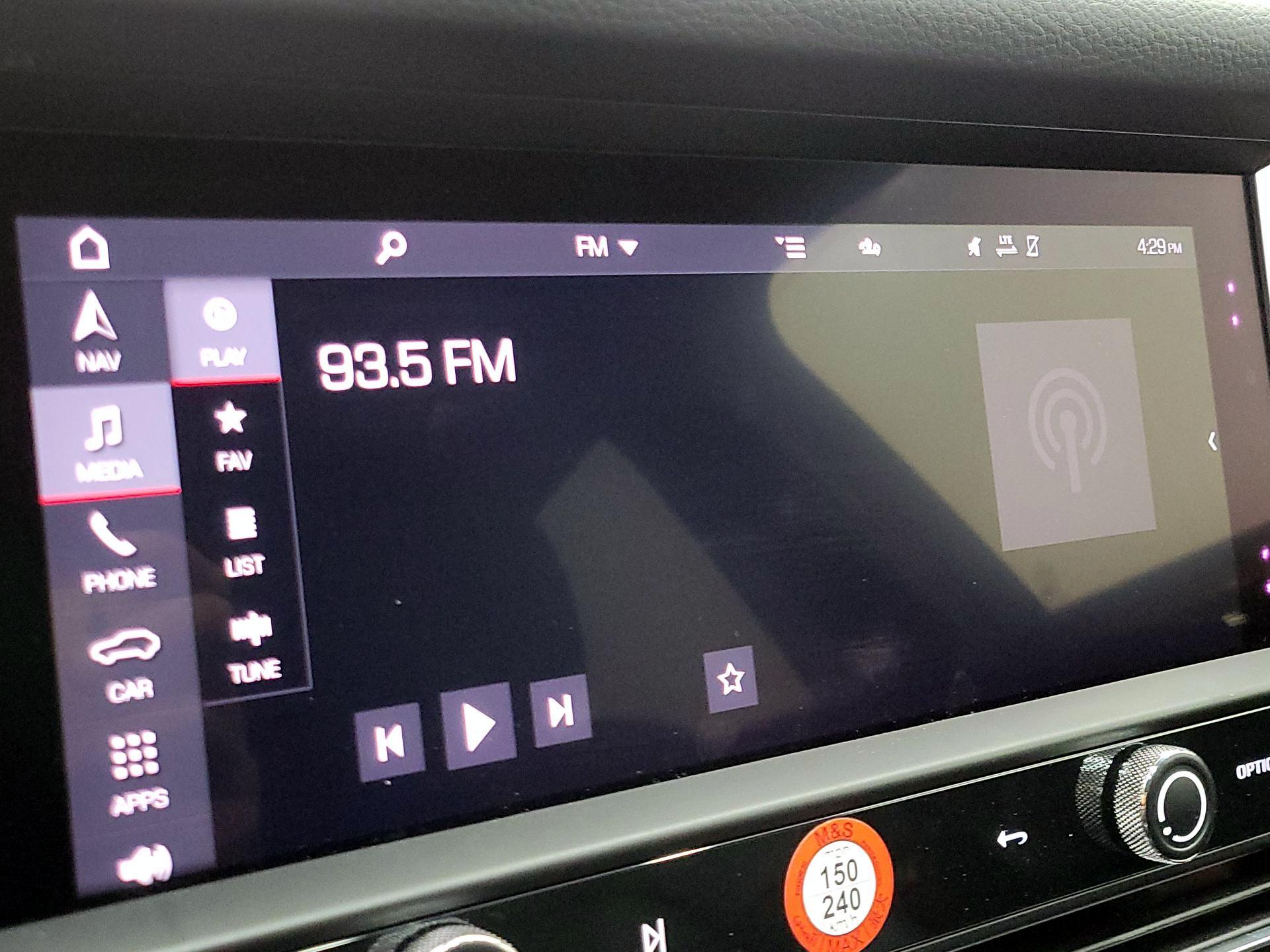 Thumbnail: 2024 Porsche Macan - 15