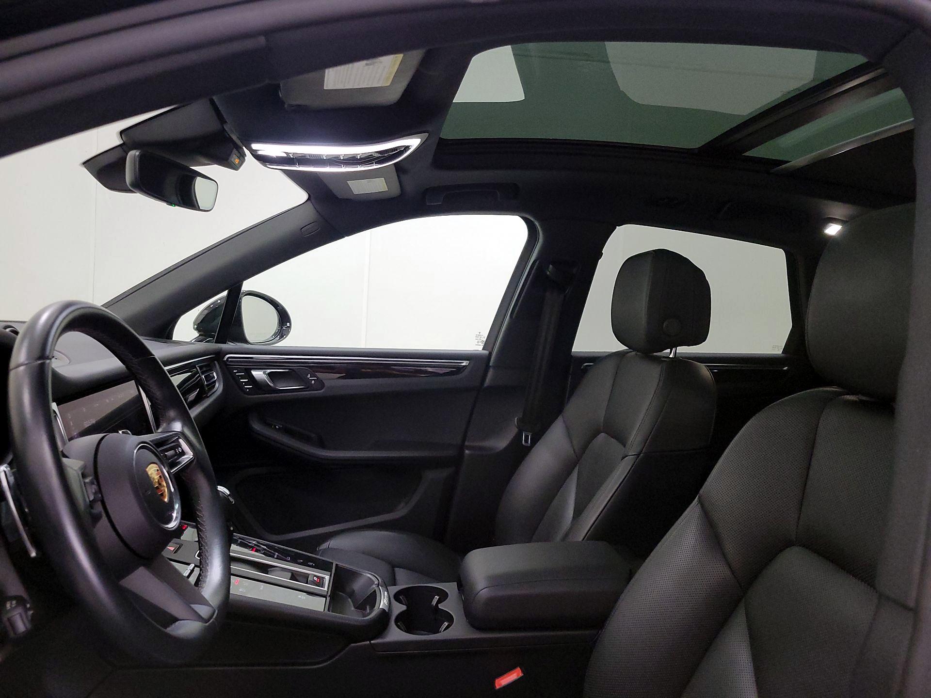 Thumbnail: 2024 Porsche Macan - 19