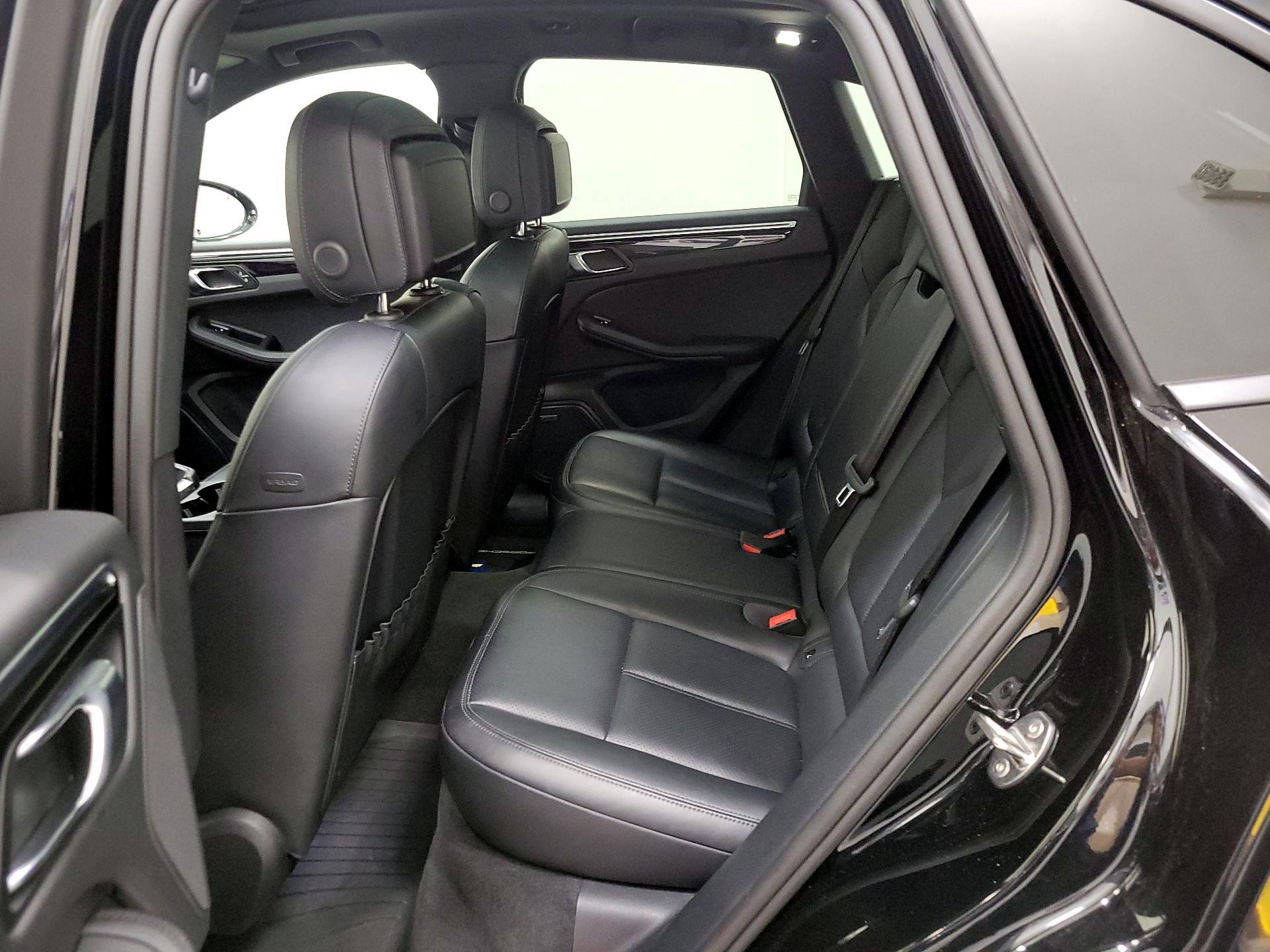 Thumbnail: 2024 Porsche Macan - 20