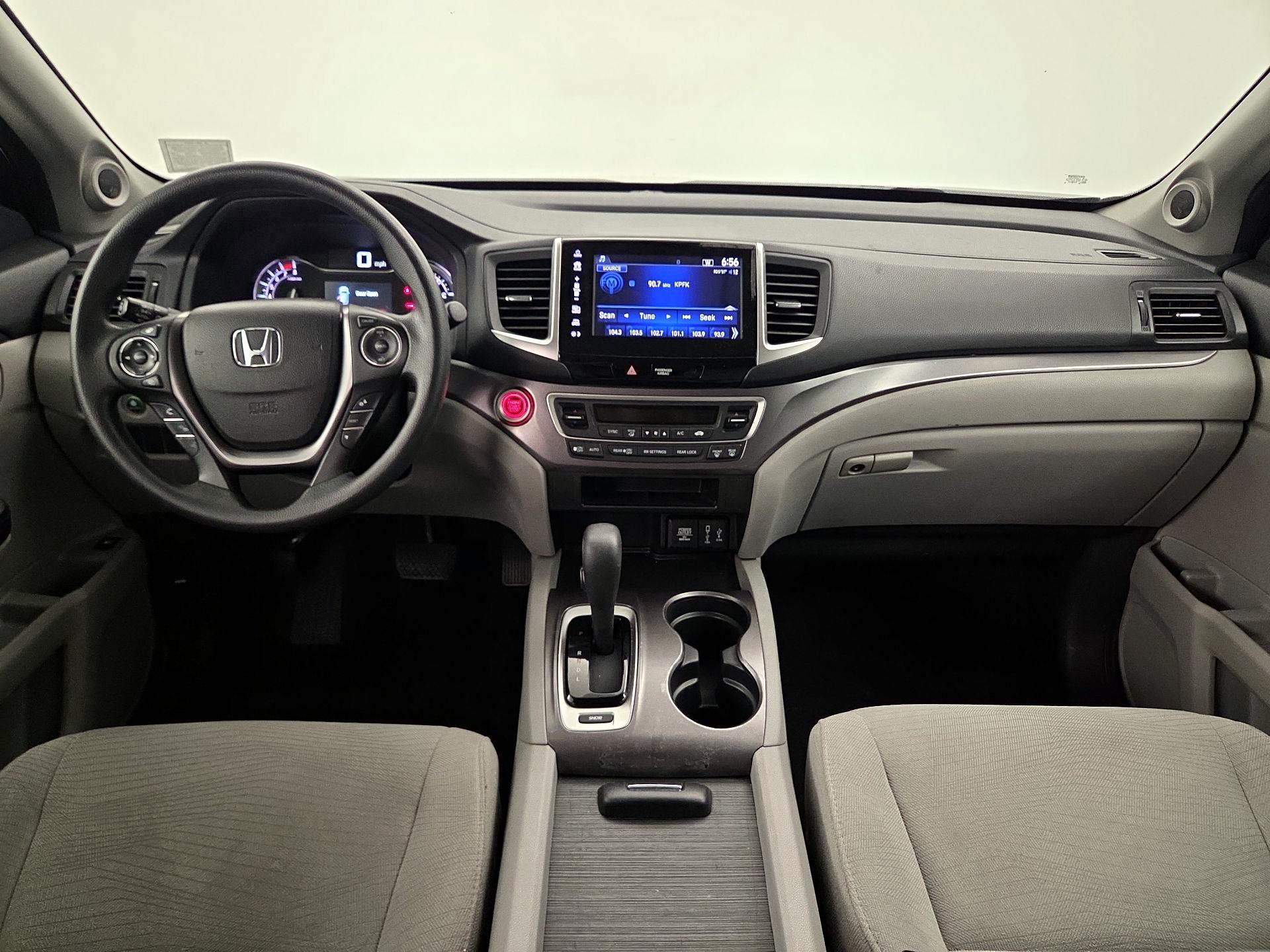 Thumbnail: 2018 Honda Pilot - 9