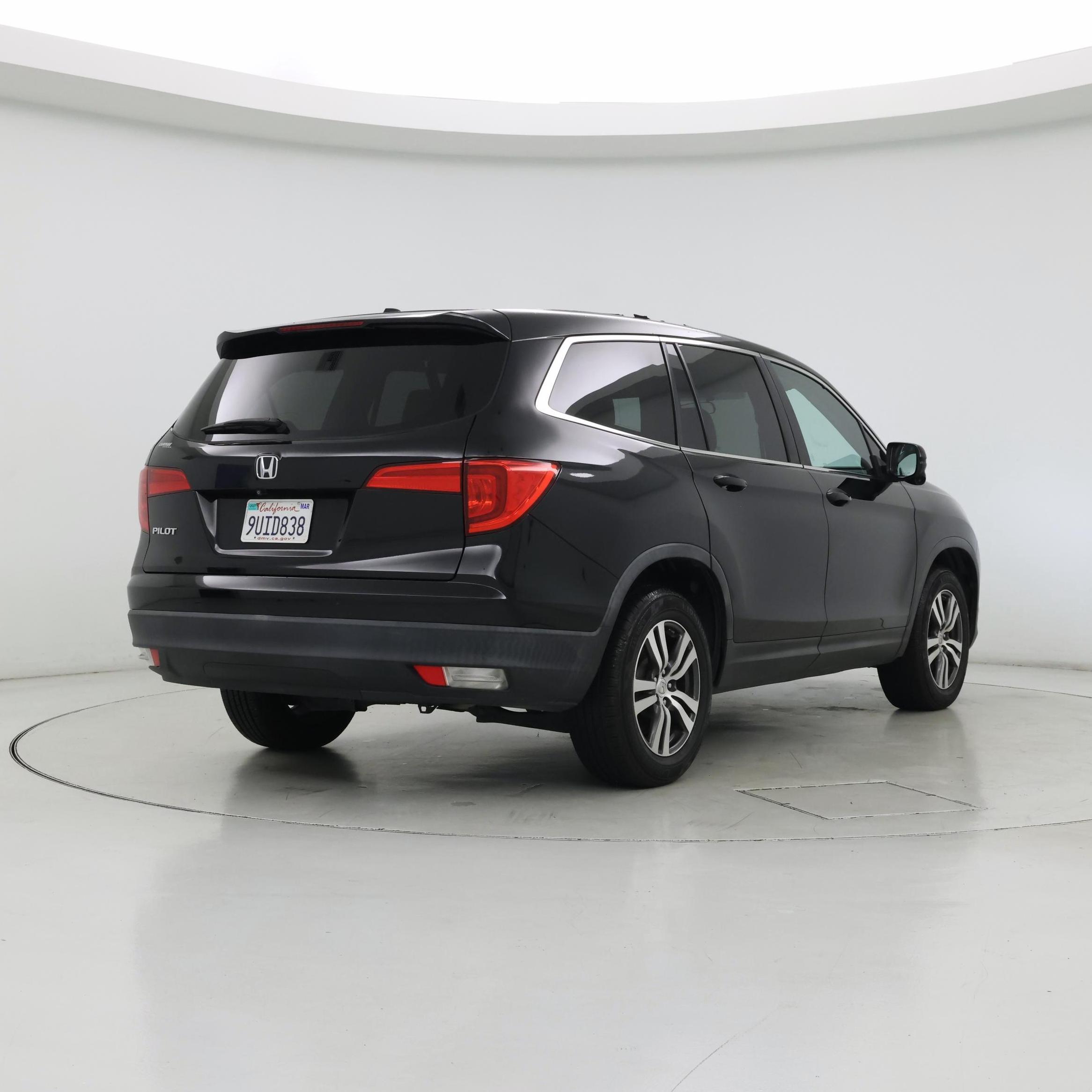 Thumbnail: 2018 Honda Pilot - 8