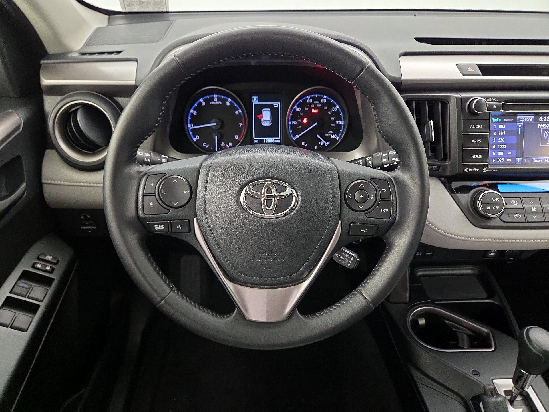 Thumbnail: 2017 Toyota RAV4 - 10