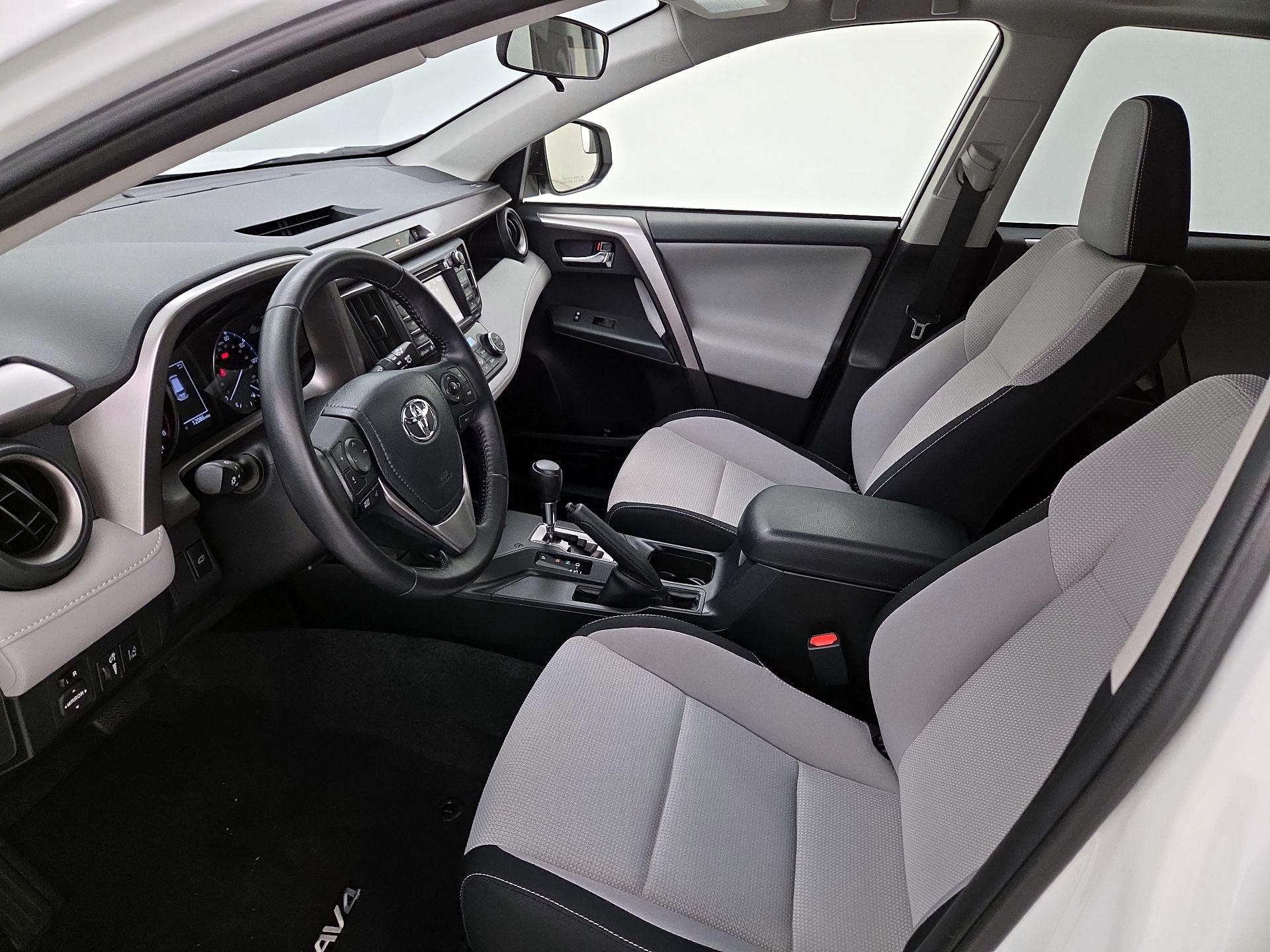 Thumbnail: 2017 Toyota RAV4 - 11