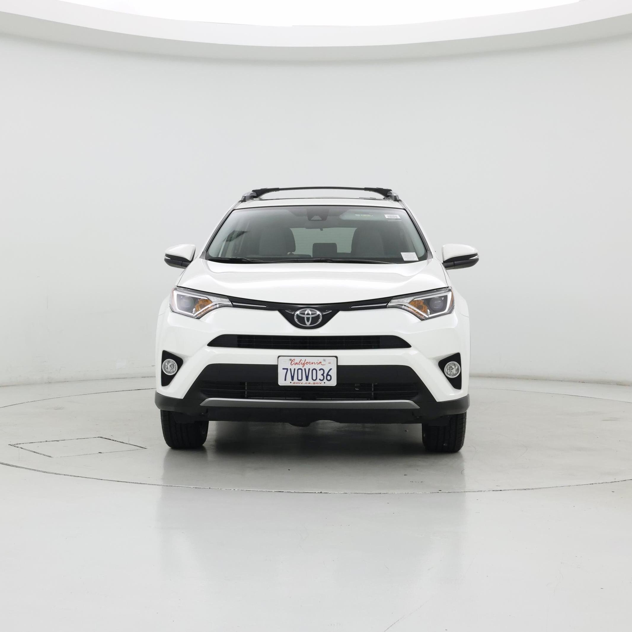 Thumbnail: 2017 Toyota RAV4 - 5