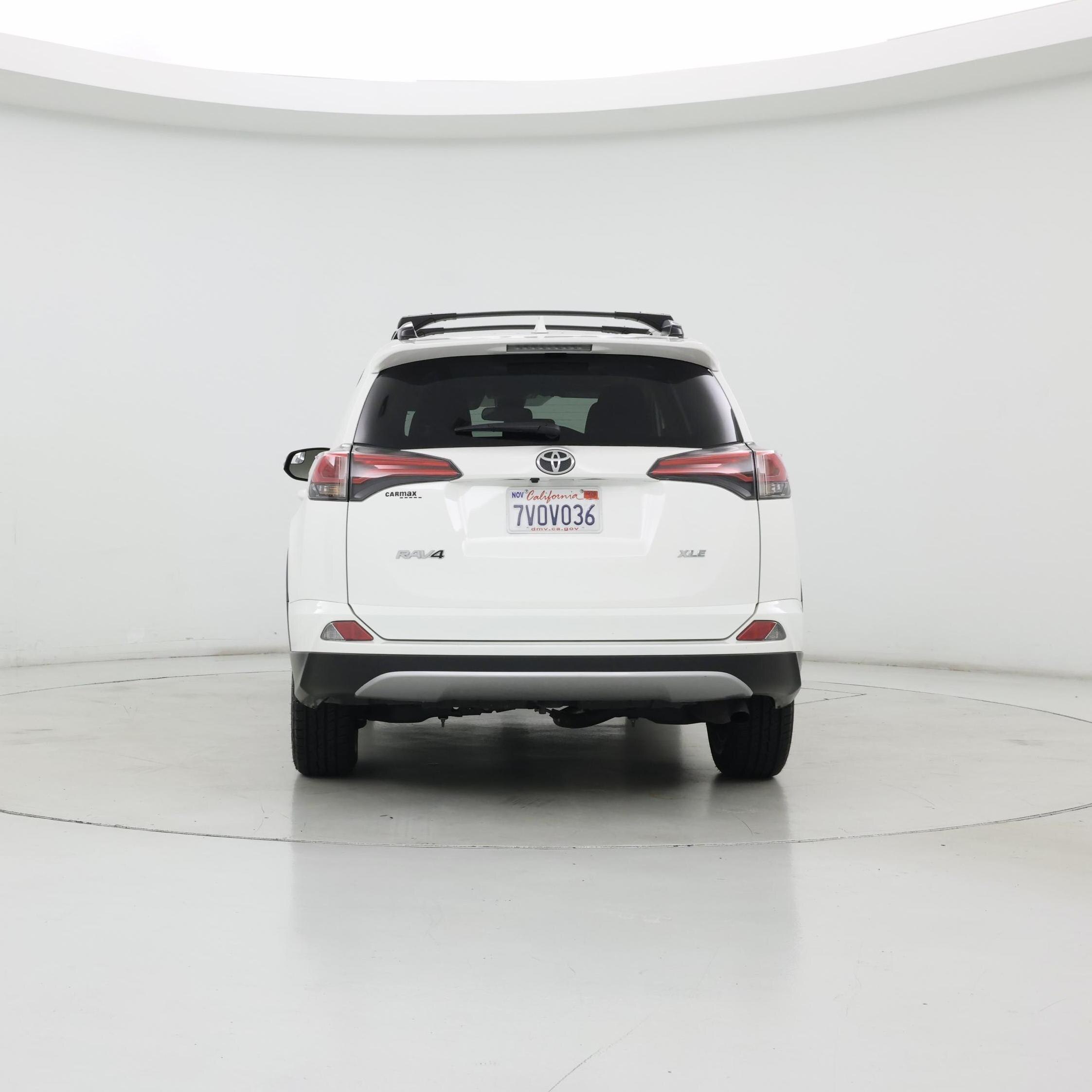 Thumbnail: 2017 Toyota RAV4 - 6