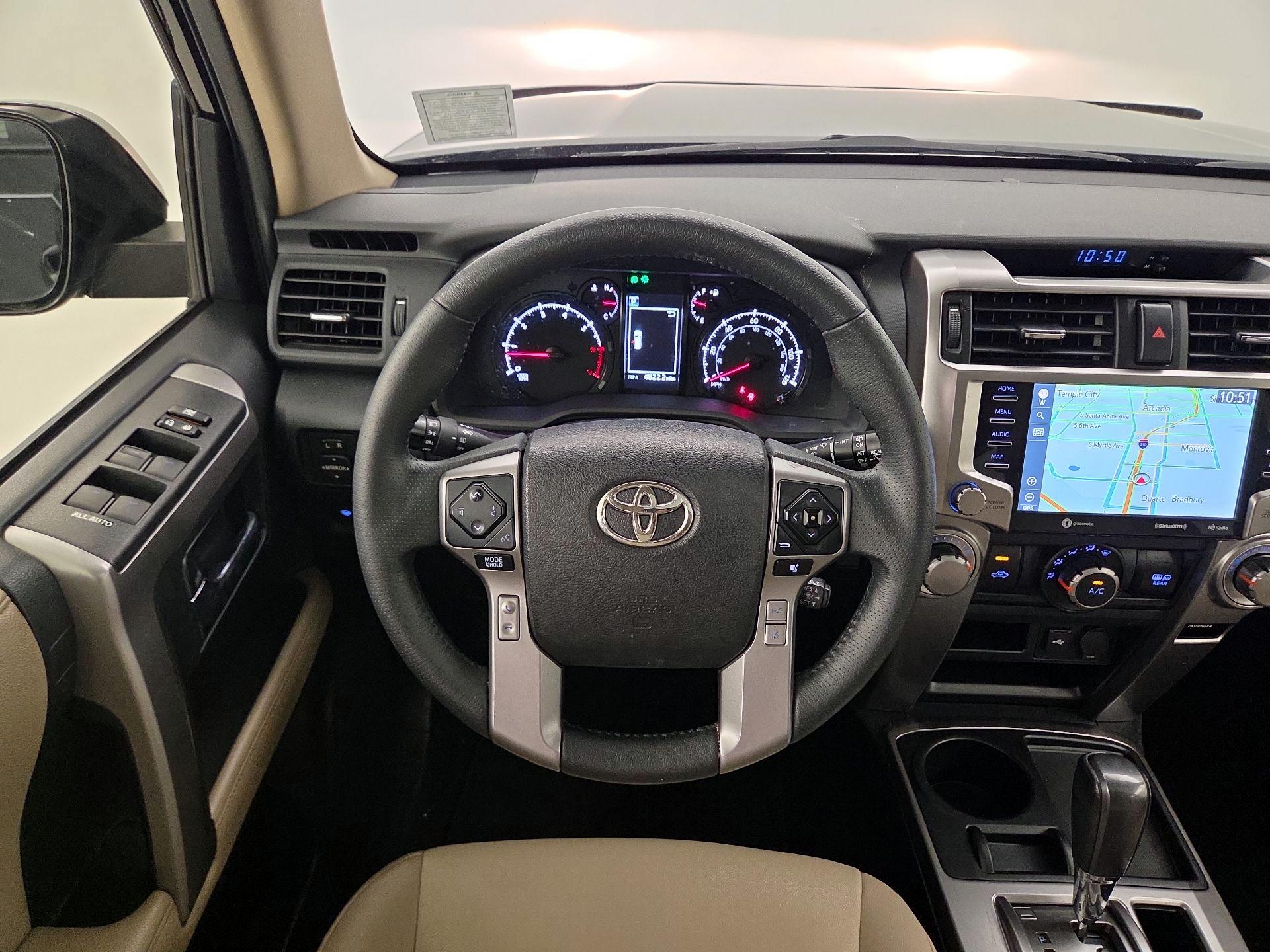 Thumbnail: 2020 Toyota 4Runner - 10