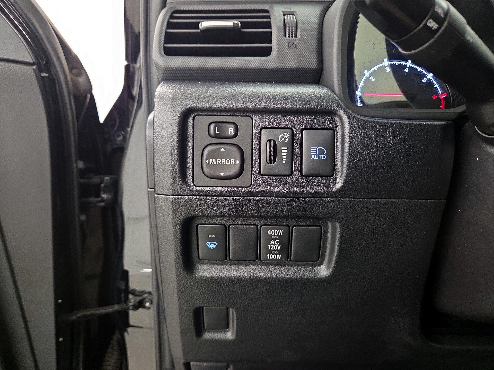 Thumbnail: 2020 Toyota 4Runner - 13