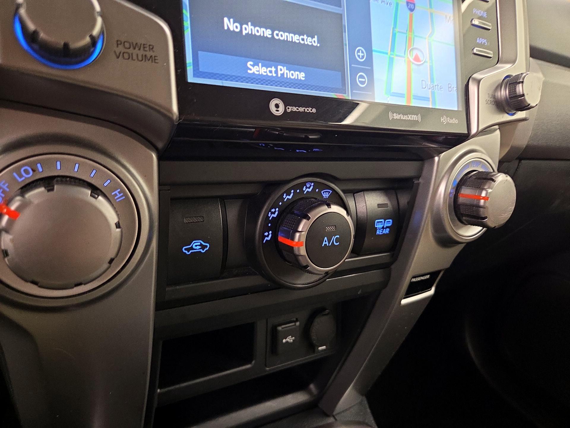 Thumbnail: 2020 Toyota 4Runner - 17