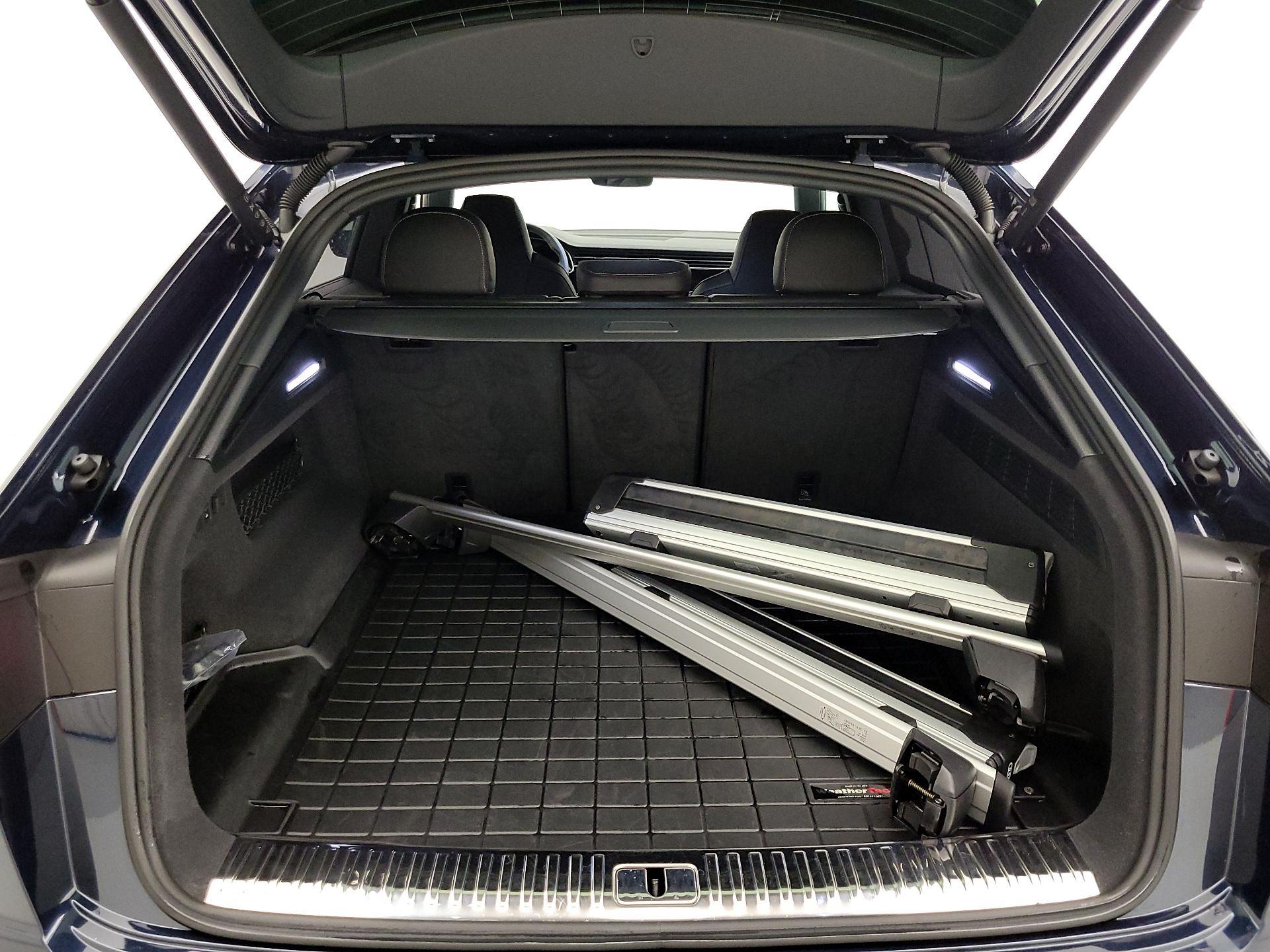 Thumbnail: 2025 Audi SQ8 - 19
