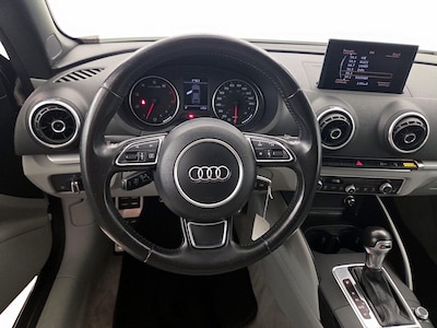 Steering Wheel & Instrument Cluster (On)