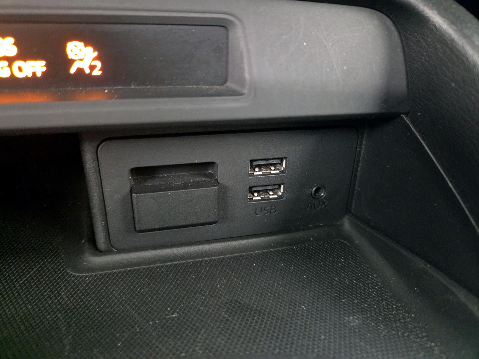 Thumbnail: 2016 Mazda MX-5 Miata - 17