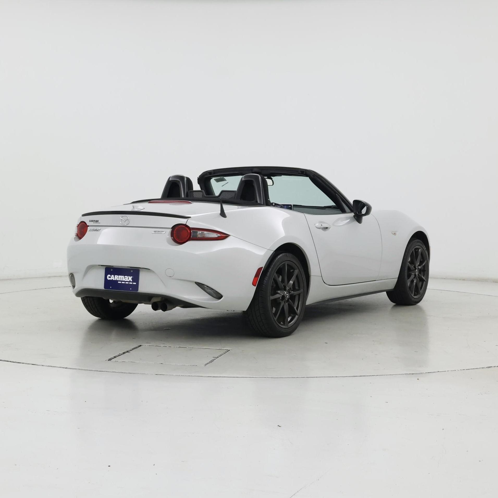 Thumbnail: 2016 Mazda MX-5 Miata - 8