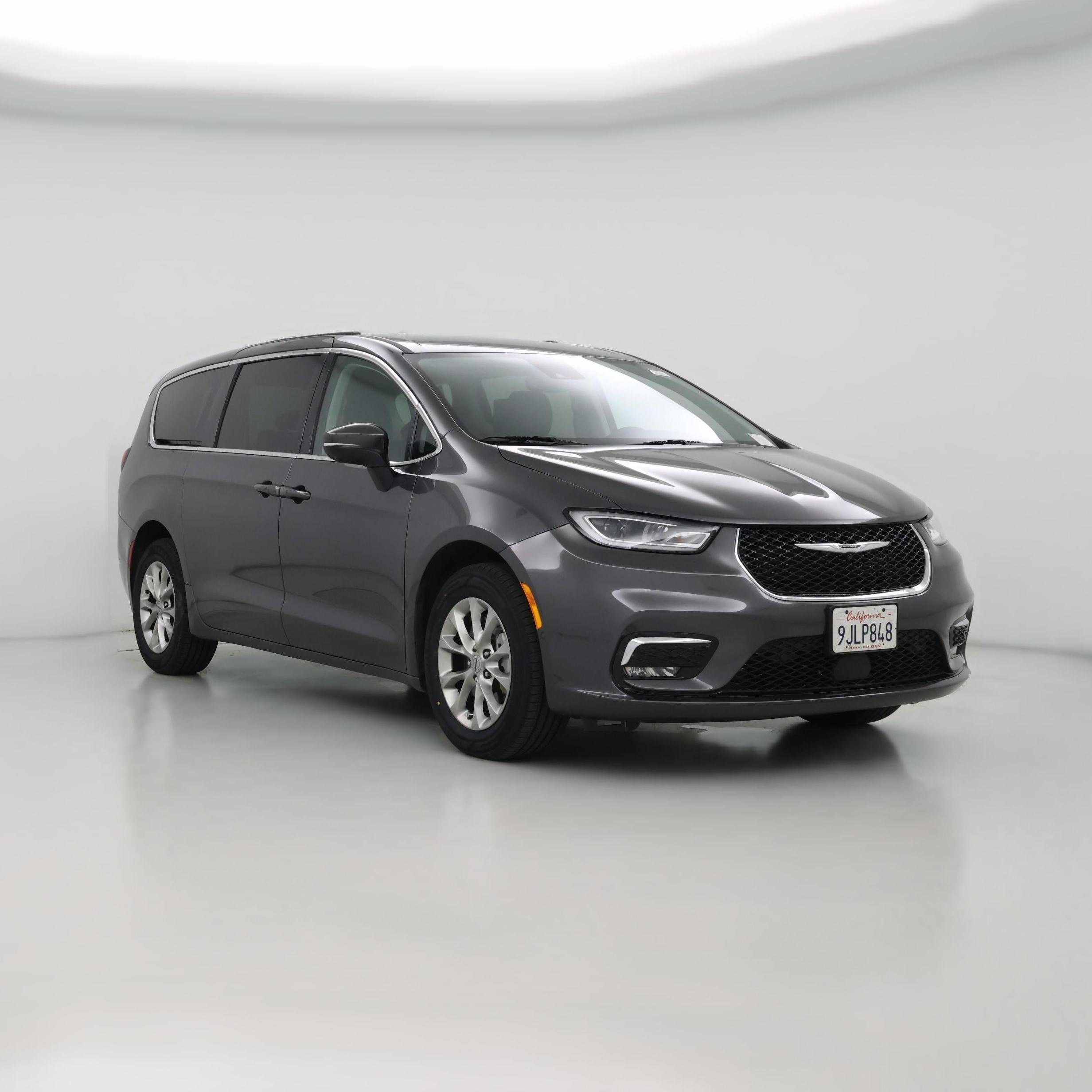 Thumbnail: 2023 Chrysler Pacifica - 1