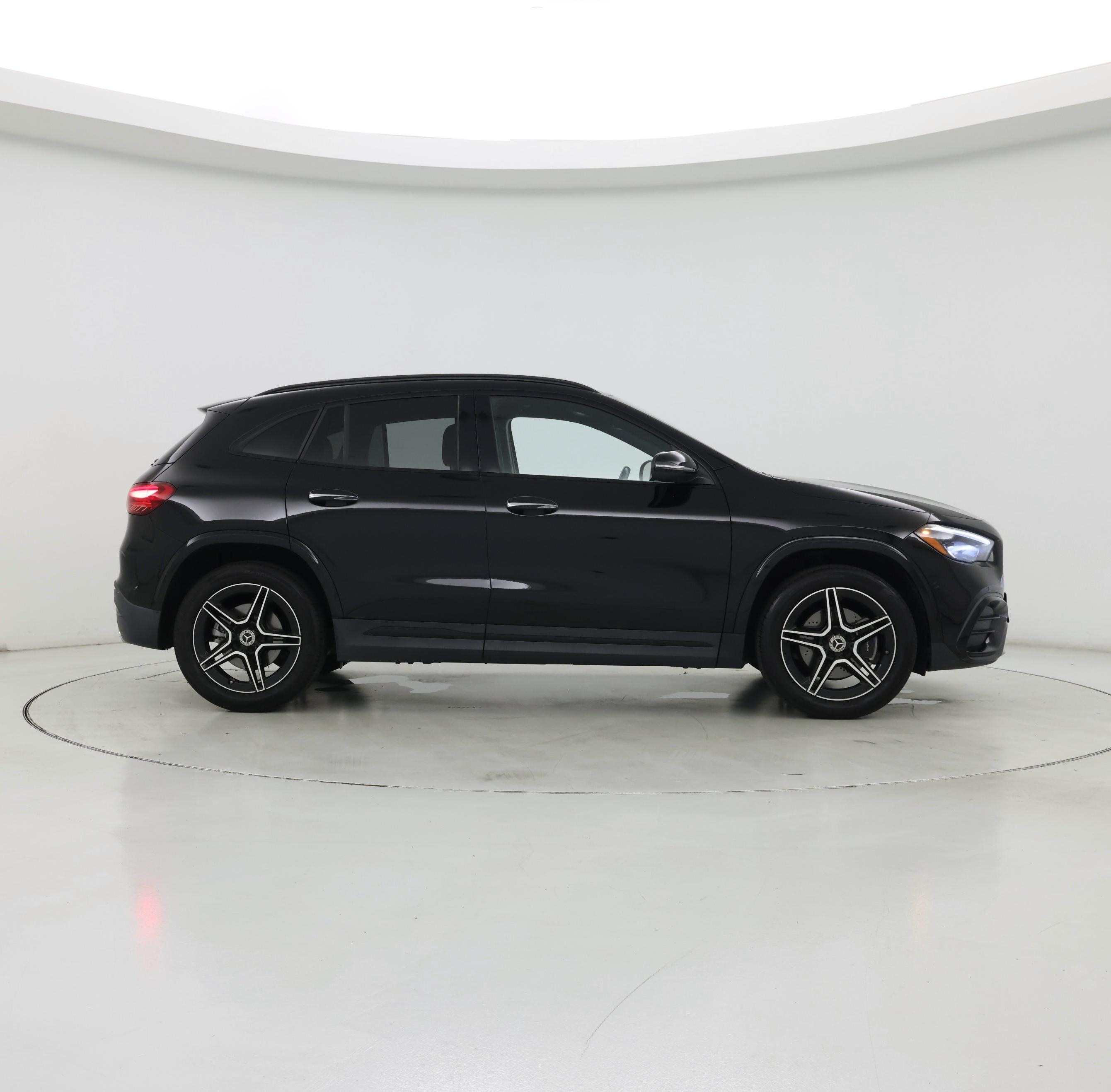 Thumbnail: 2025 Mercedes-Benz GLA - 7