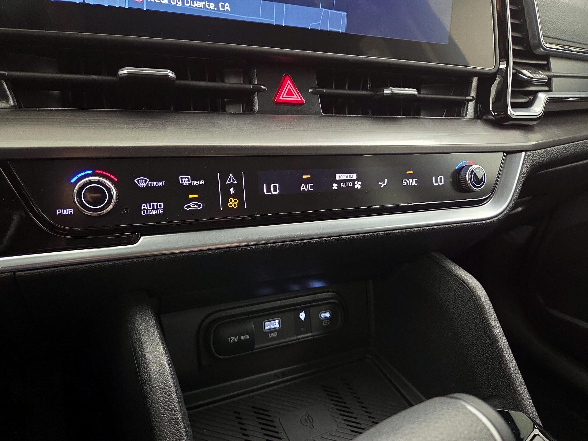 Thumbnail: 2025 Kia Sportage - 17