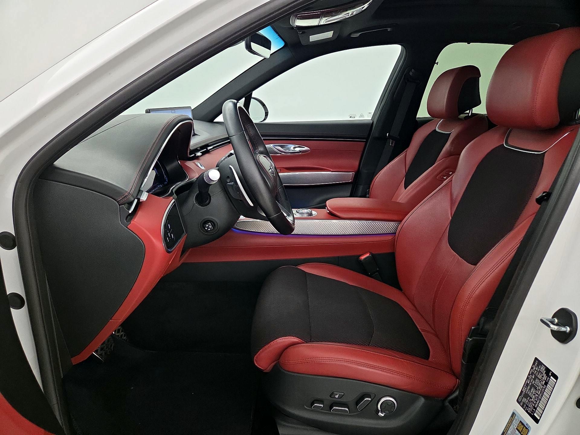 Thumbnail: 2023 Genesis GV70 - 11