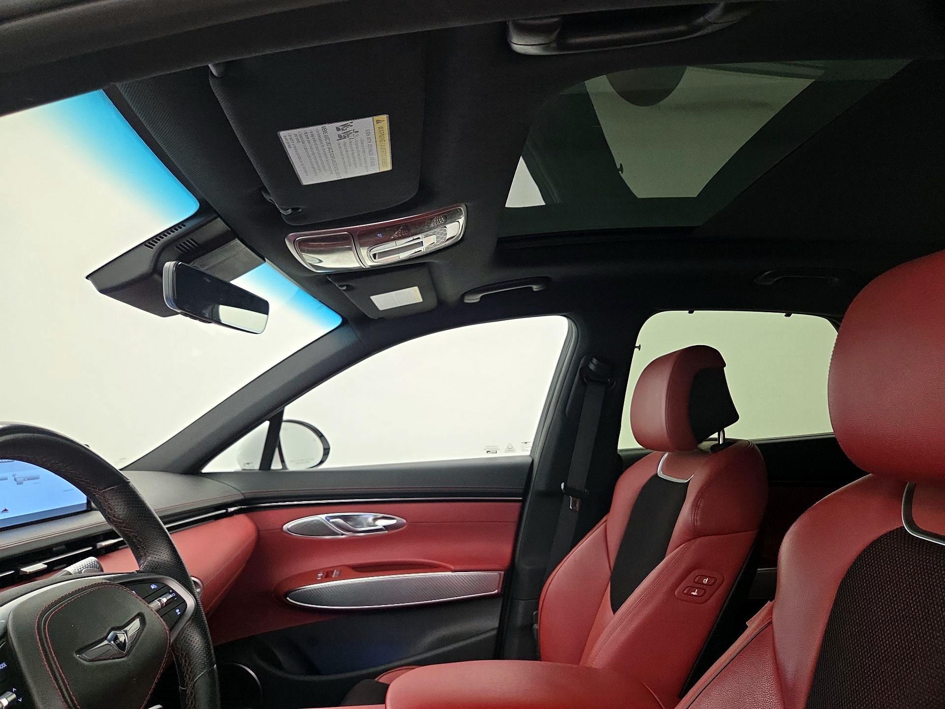 Thumbnail: 2023 Genesis GV70 - 20