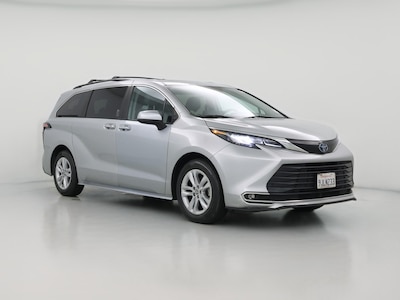 2023 Toyota Sienna Hybrid XLE