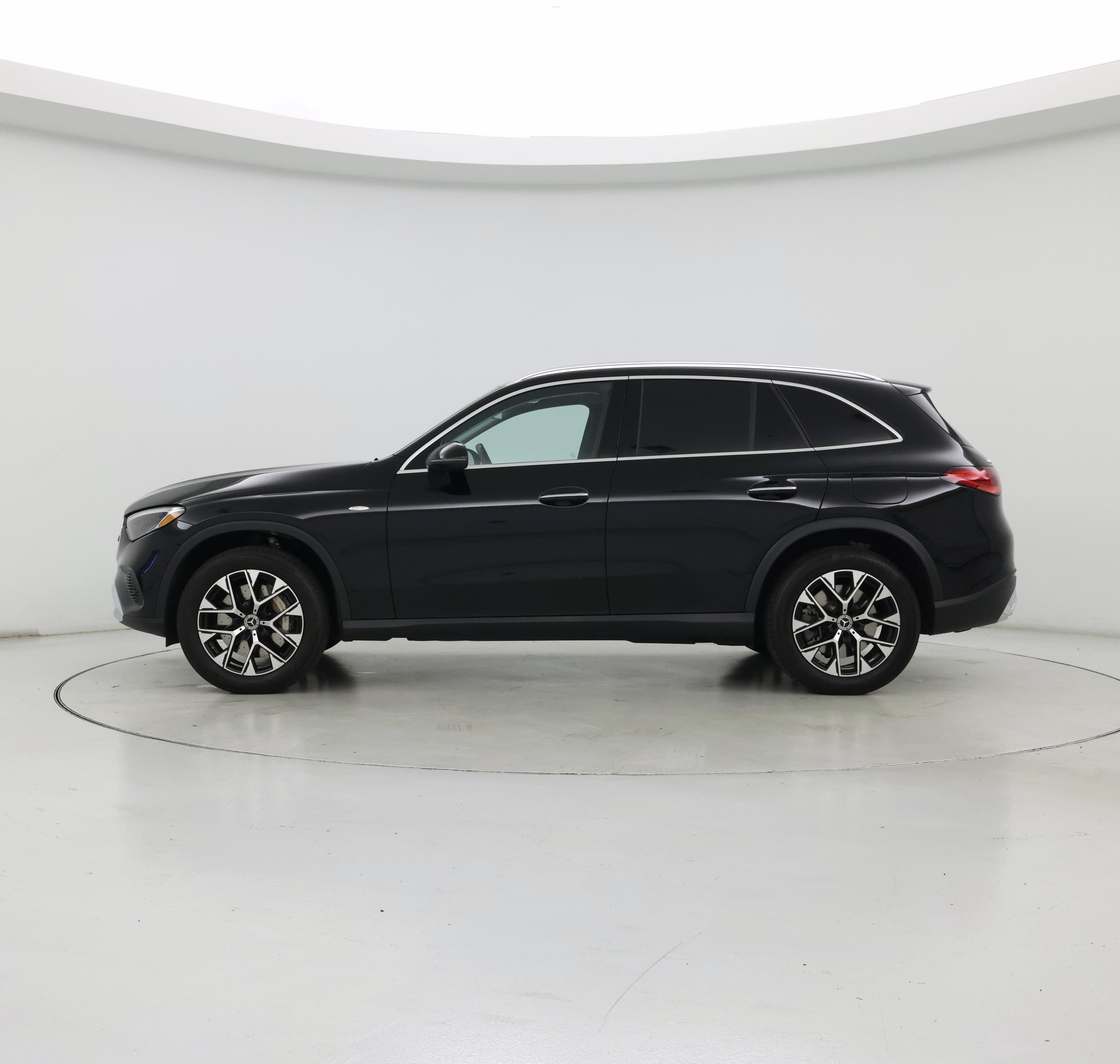 Thumbnail: 2025 Mercedes-Benz GLC - 3