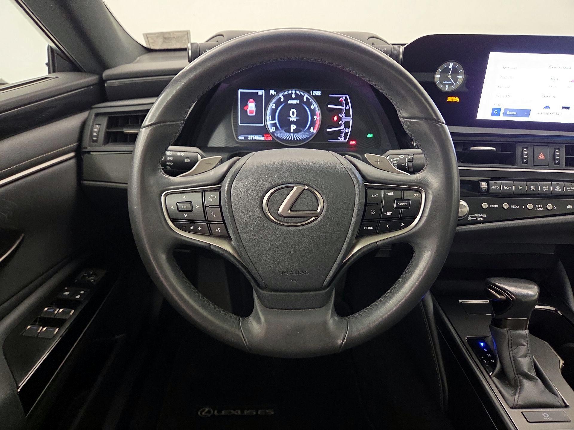 Thumbnail: 2024 Lexus ES - 10