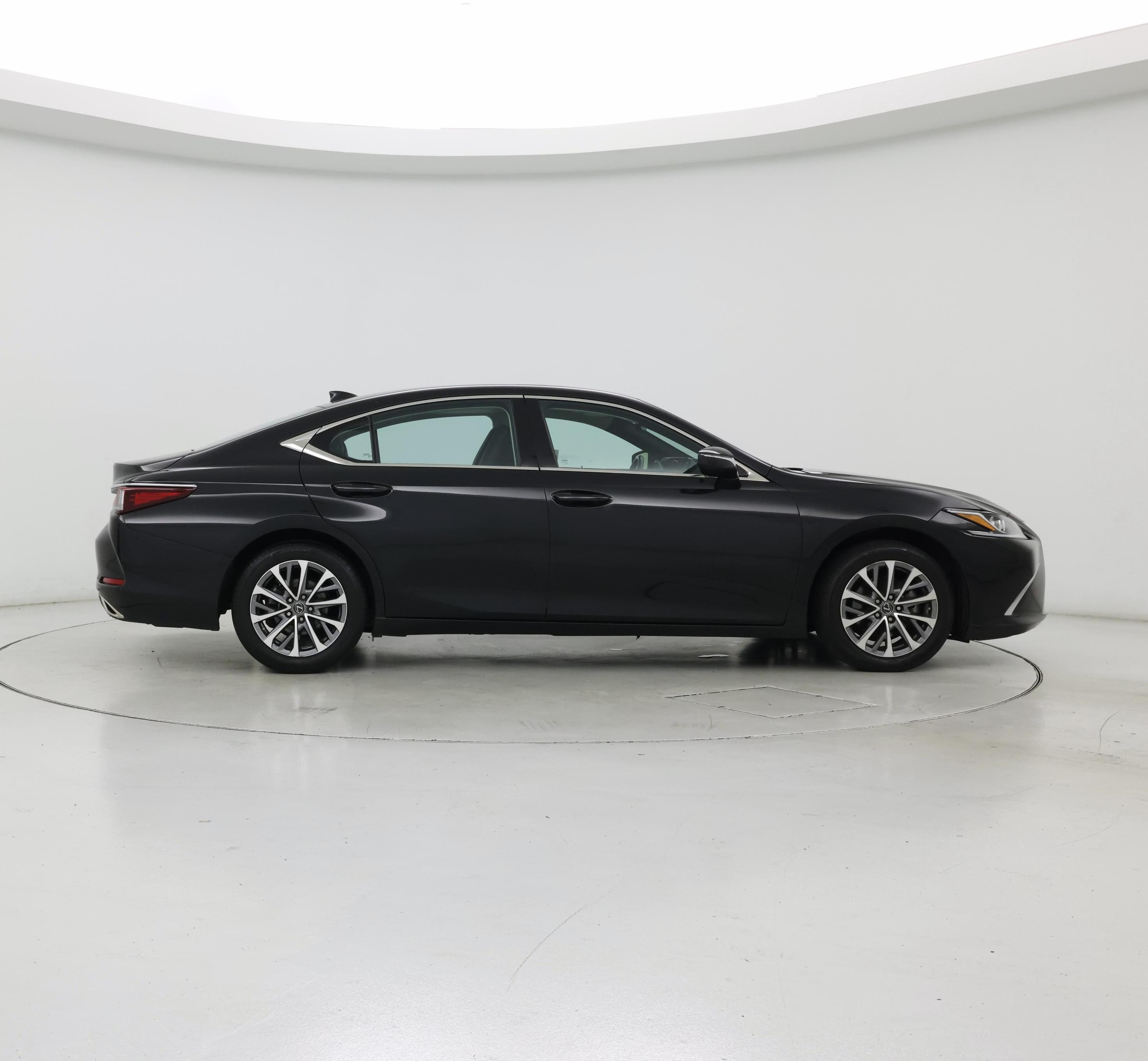 Thumbnail: 2024 Lexus ES - 7