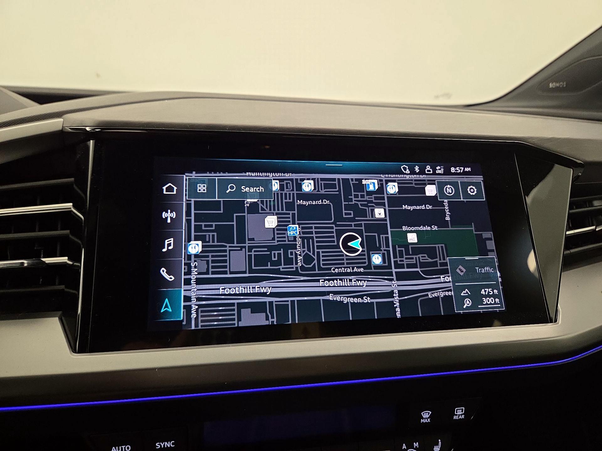 Thumbnail: 2022 Audi Q4 e-tron - 14