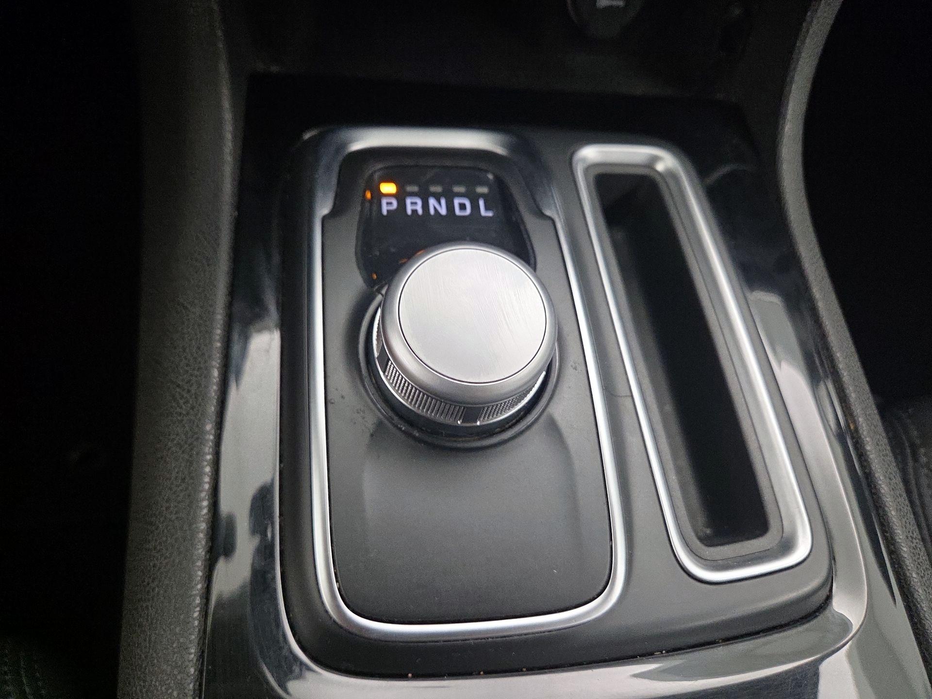 Thumbnail: 2023 Chrysler 300 - 17