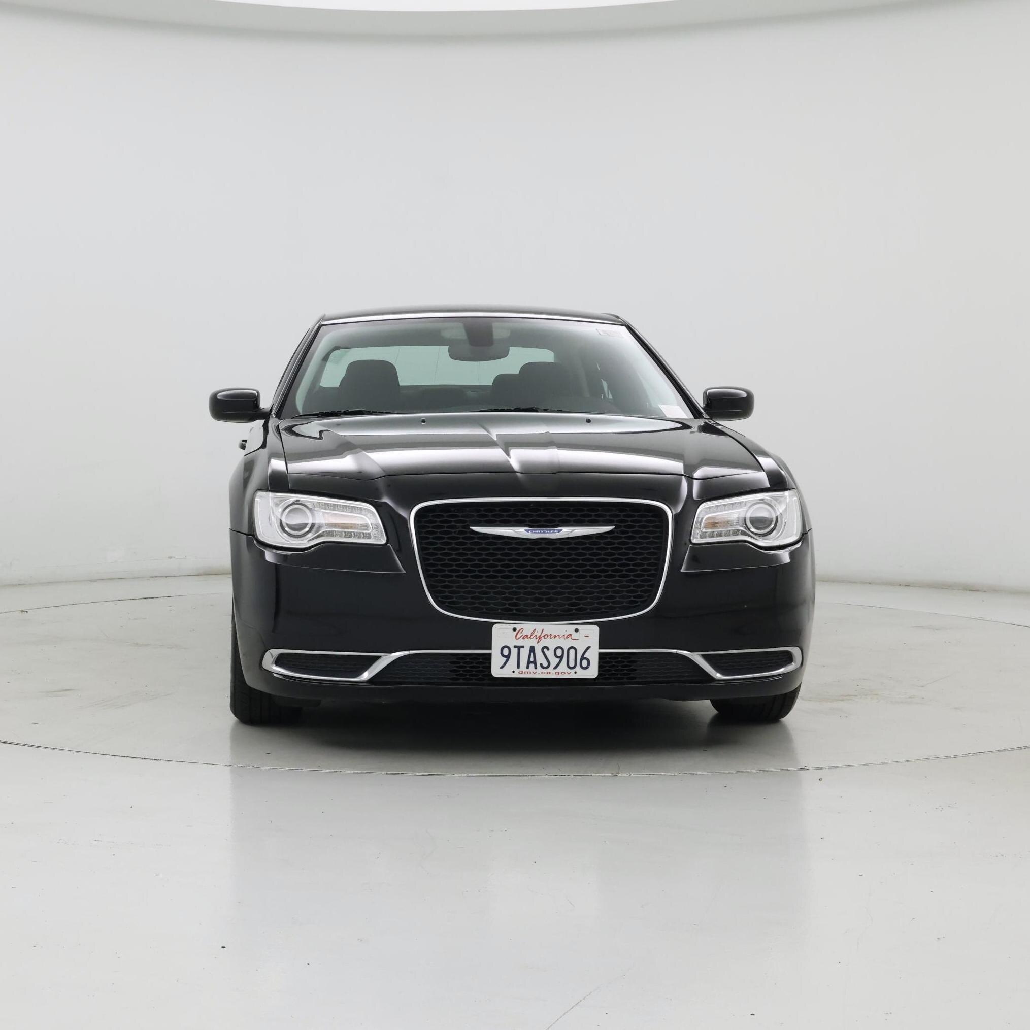 Thumbnail: 2023 Chrysler 300 - 5