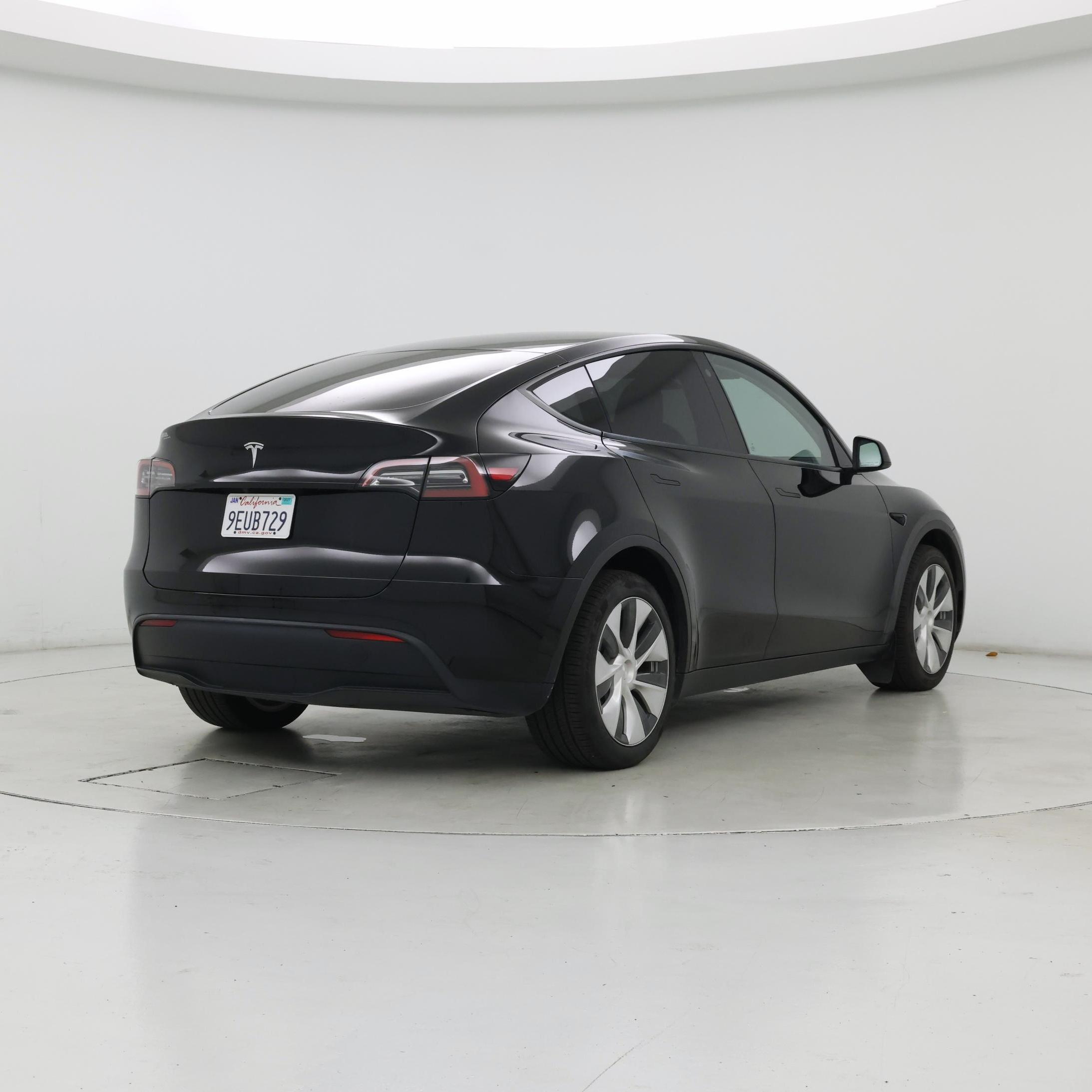 Thumbnail: 2023 Tesla Model Y - 8