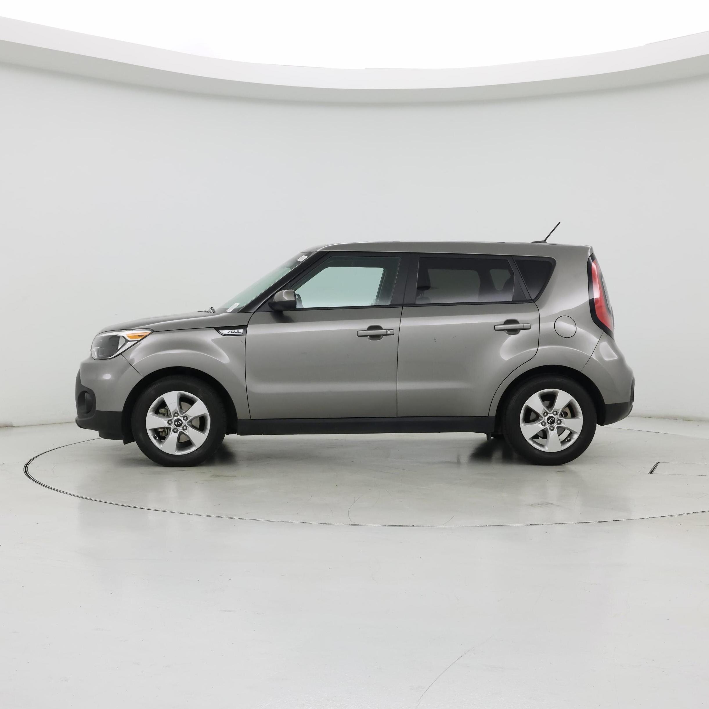 Thumbnail: 2017 Kia Soul - 3