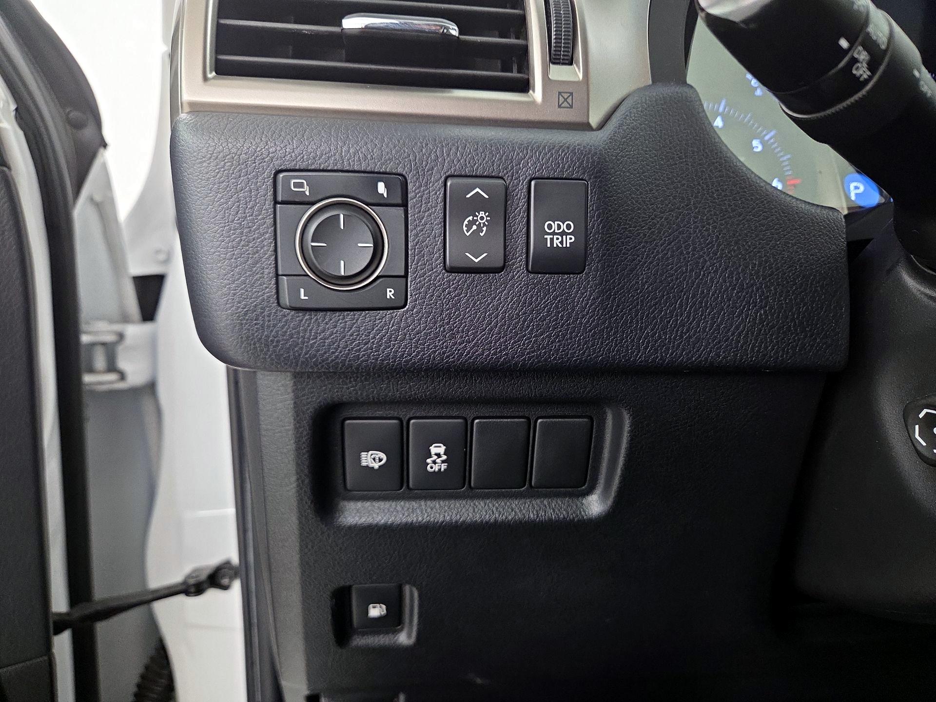 Thumbnail: 2019 Lexus GX - 13