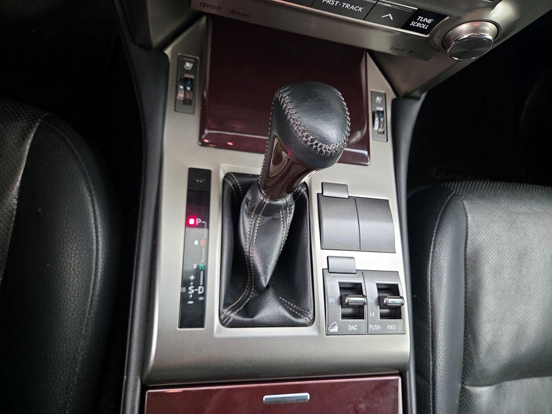 Thumbnail: 2019 Lexus GX - 18