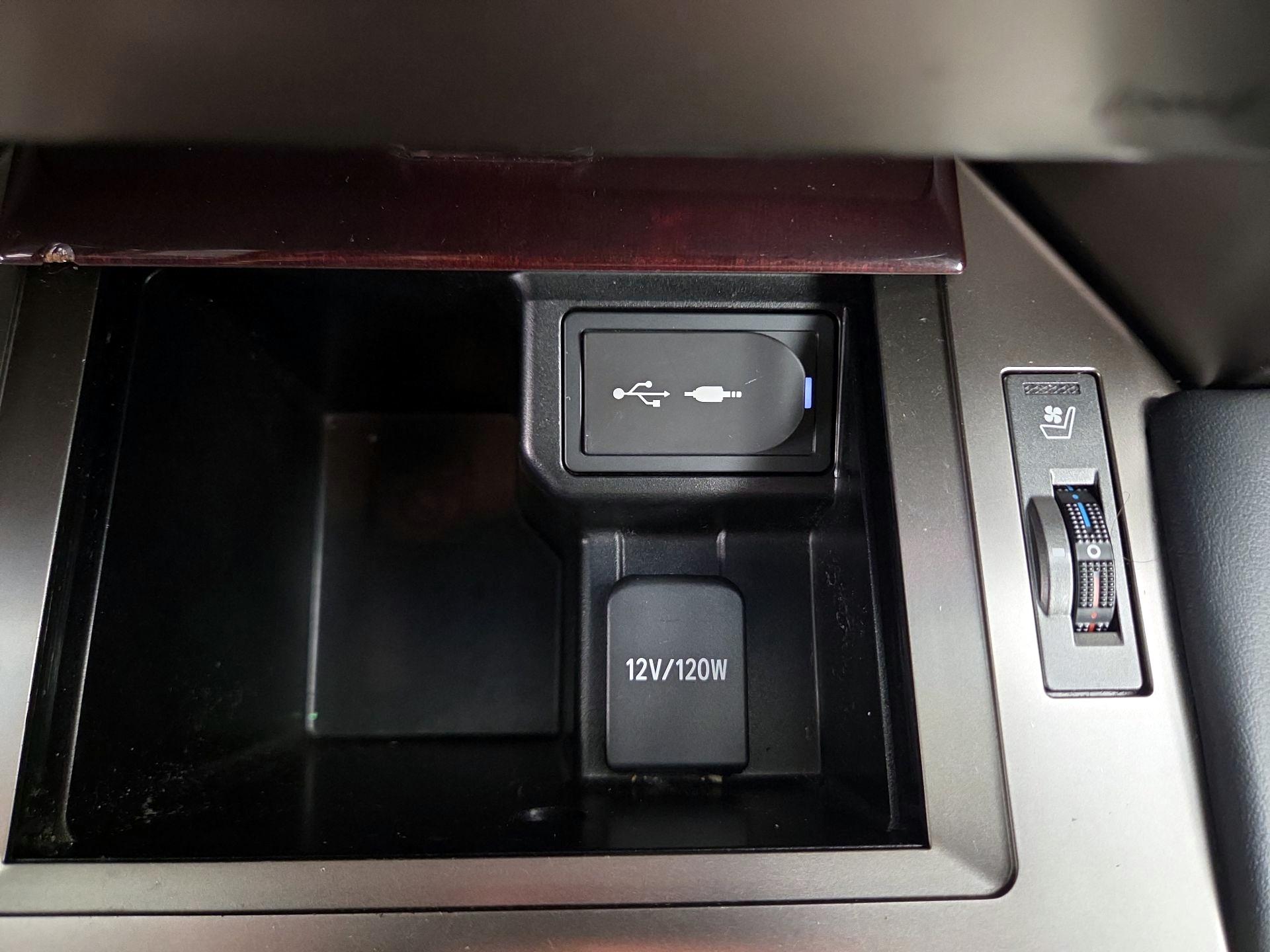 Thumbnail: 2019 Lexus GX - 19