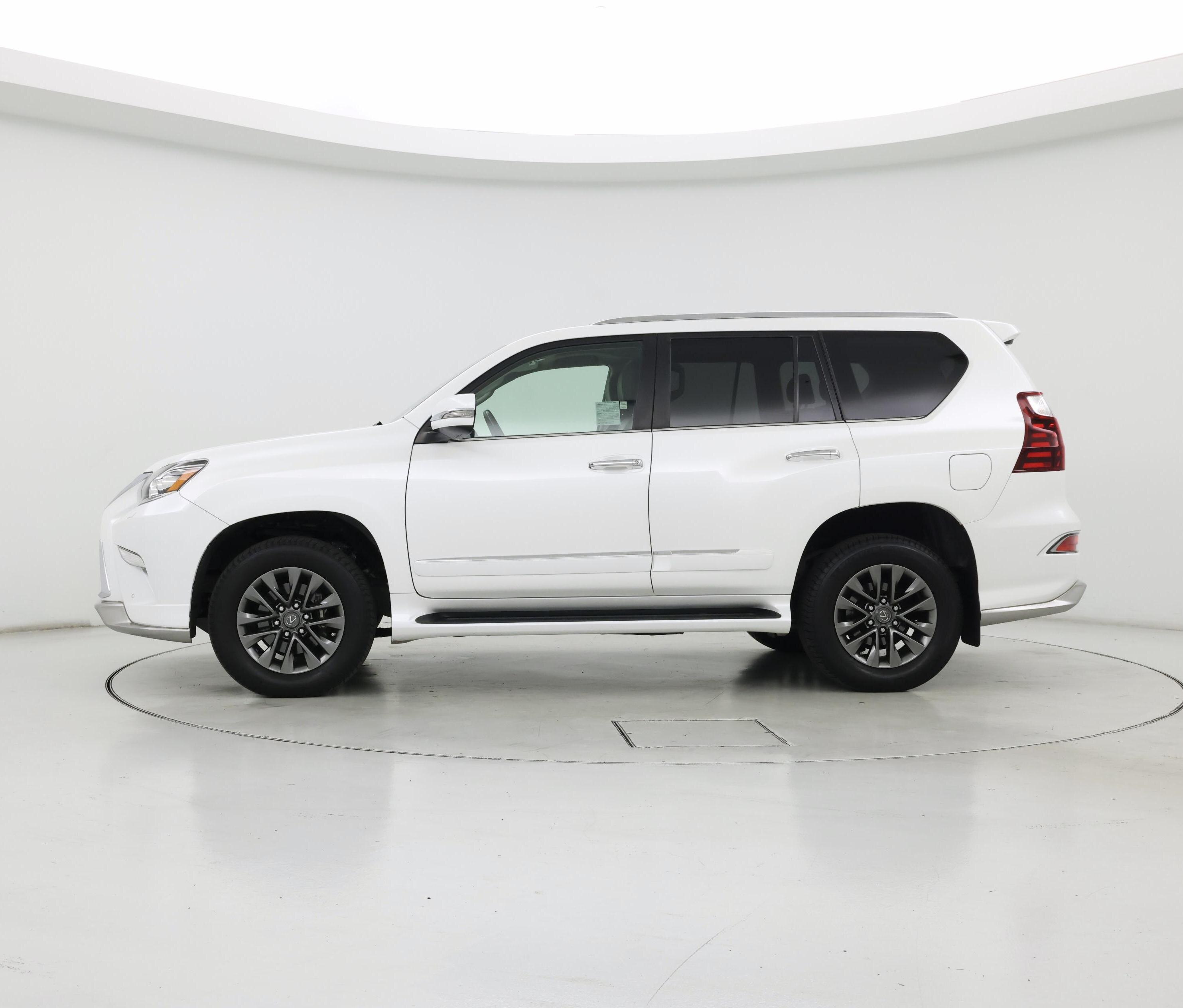 Thumbnail: 2019 Lexus GX - 3