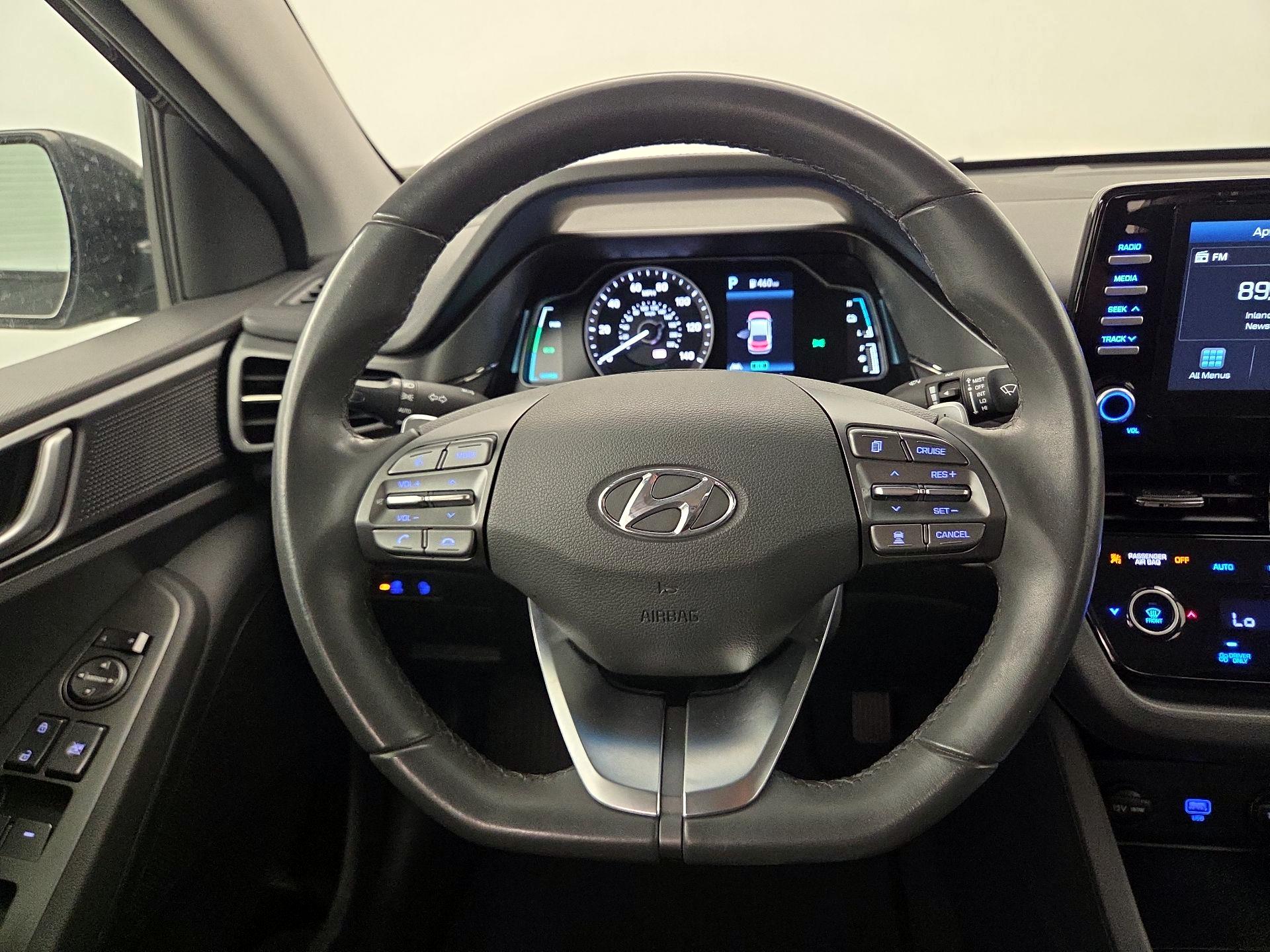 Thumbnail: 2020 Hyundai Ioniq - 10
