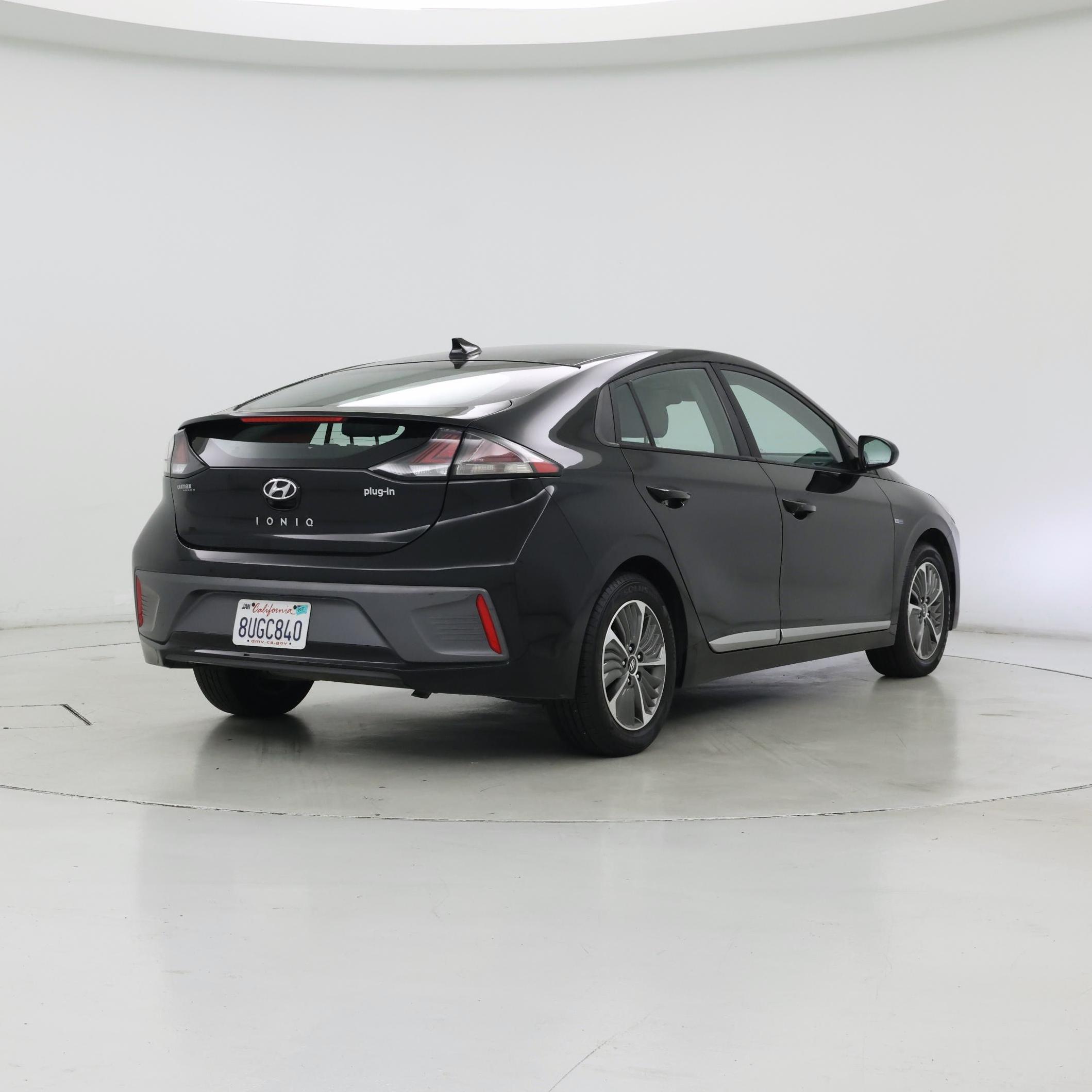 Thumbnail: 2020 Hyundai Ioniq - 8
