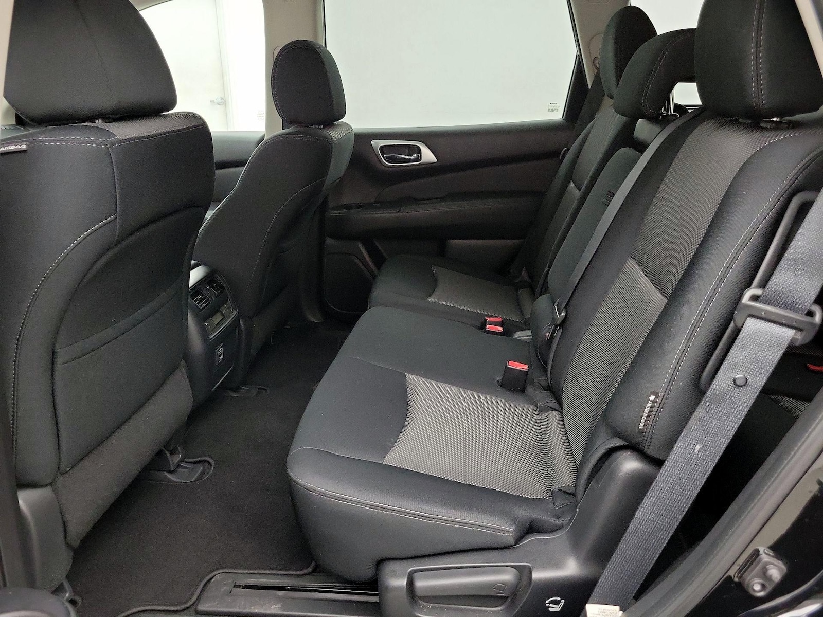 2018 Nissan Pathfinder SV - Photo 20