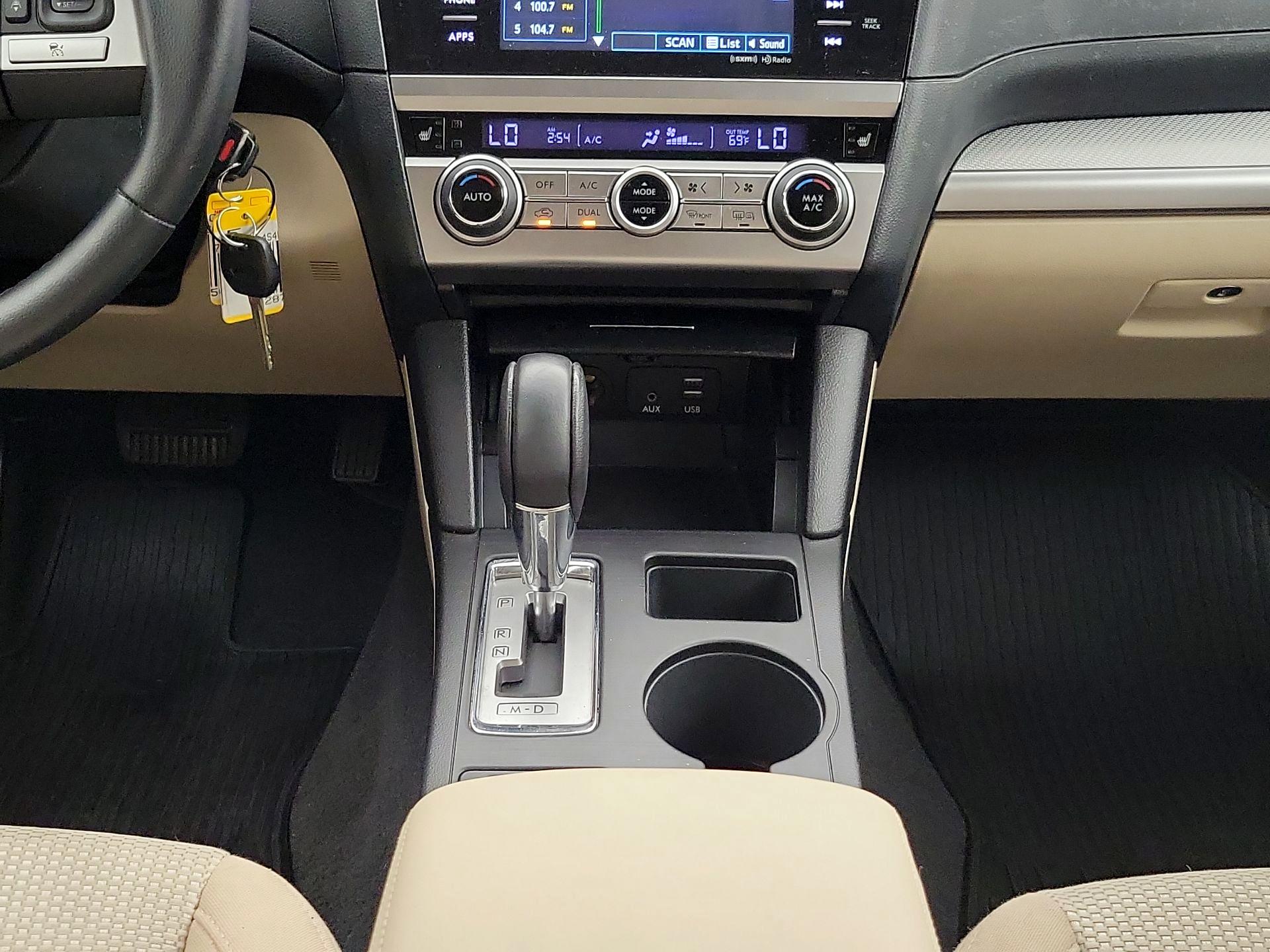 Thumbnail: 2015 Subaru Outback - 17