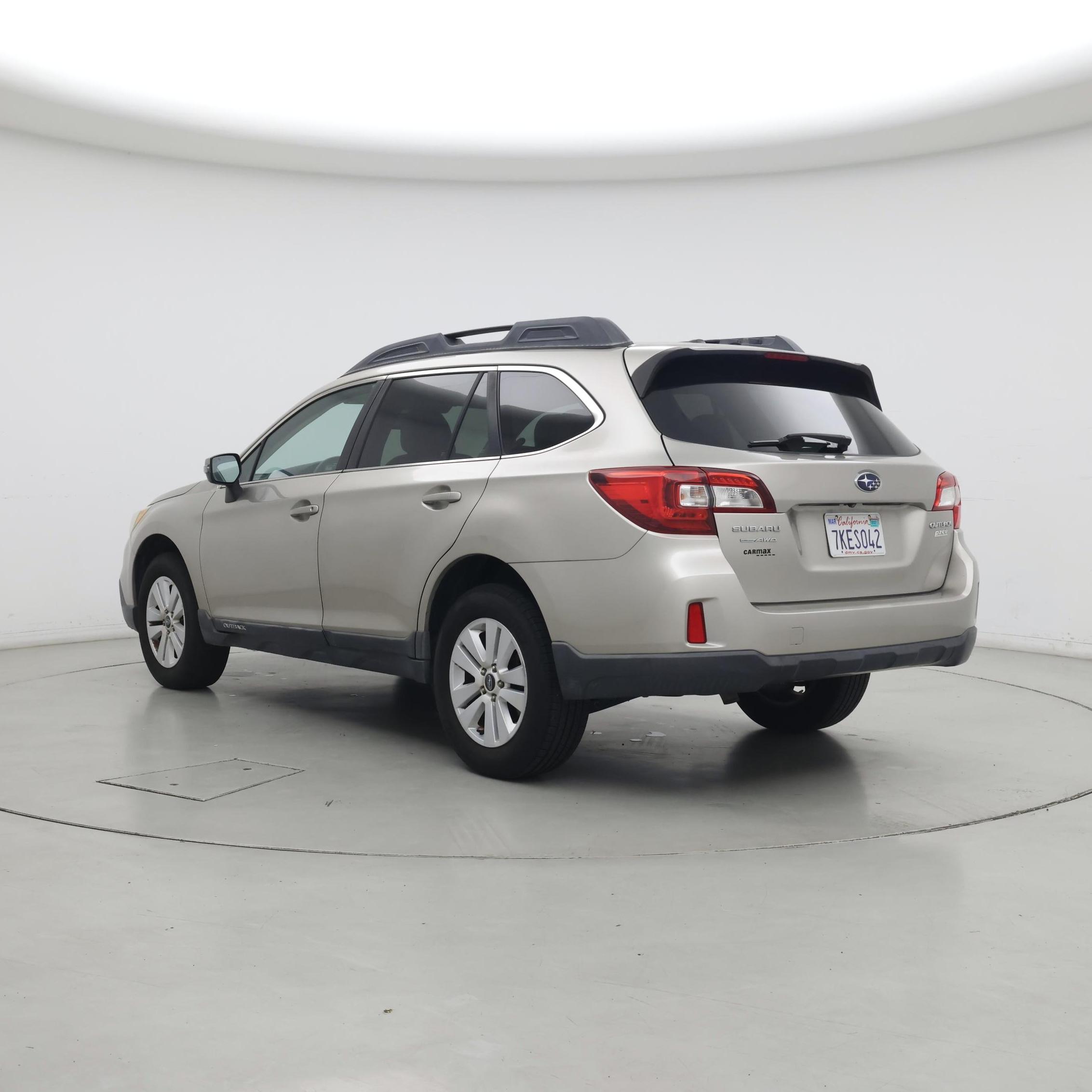 Thumbnail: 2015 Subaru Outback - 2