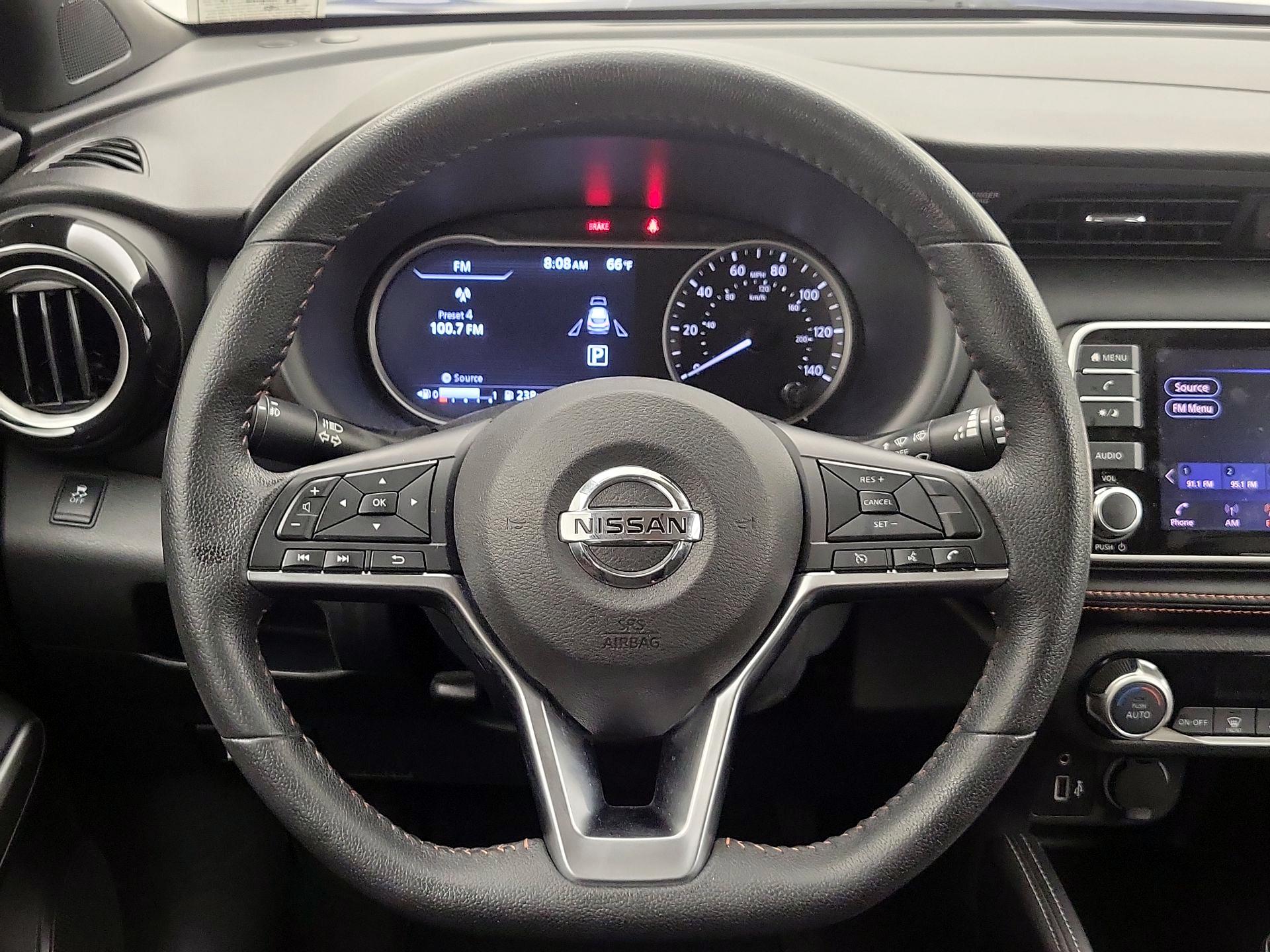 Thumbnail: 2018 Nissan Kicks - 10