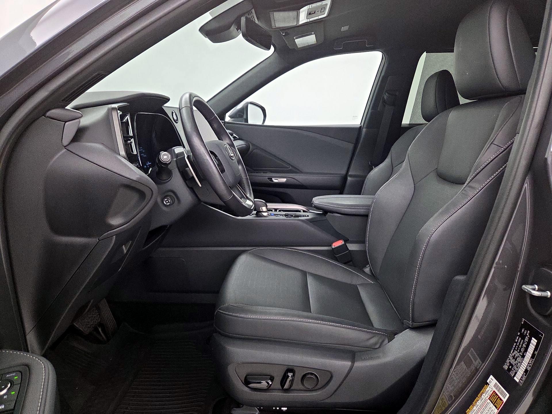 Thumbnail: 2025 Lexus TX - 11