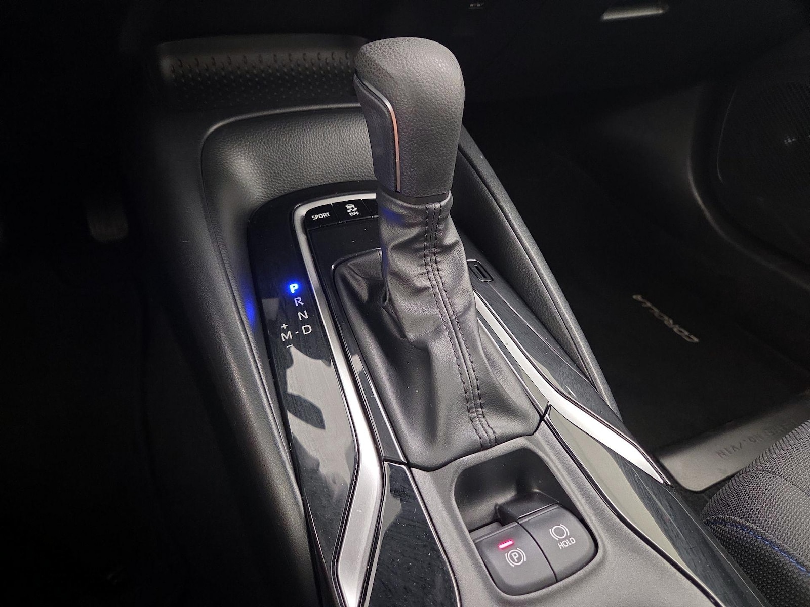 2022 Toyota Corolla SE - Photo 18