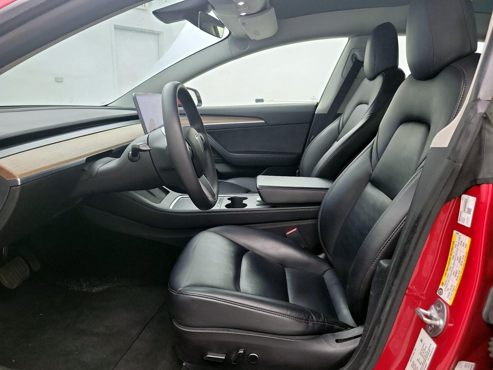 Thumbnail: 2022 Tesla Model 3 - 11