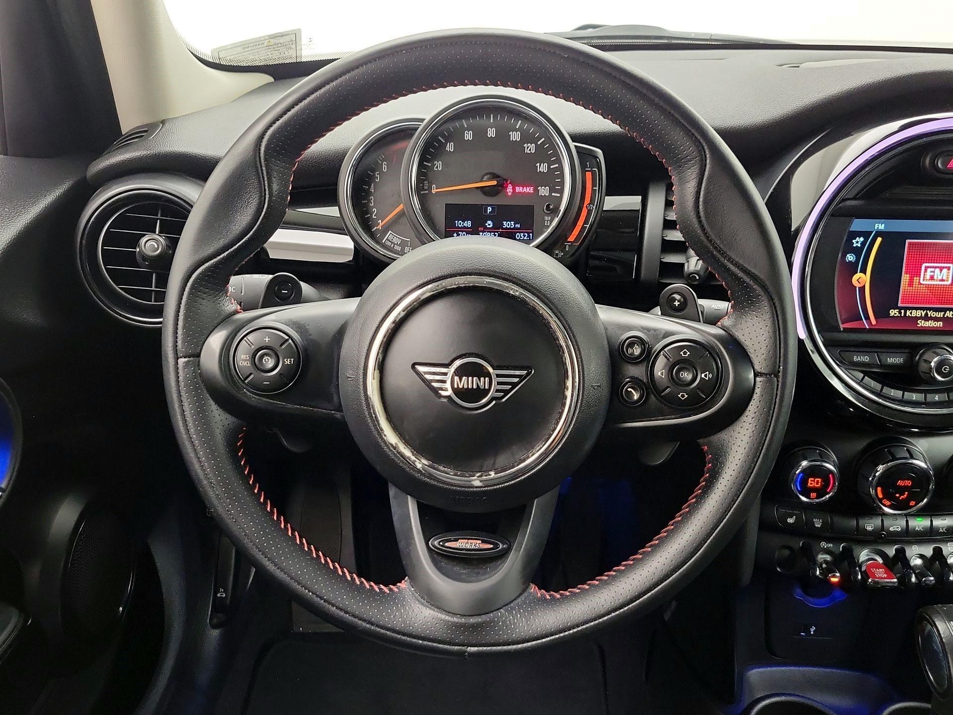 Thumbnail: 2019 MINI Cooper Hardtop - 10
