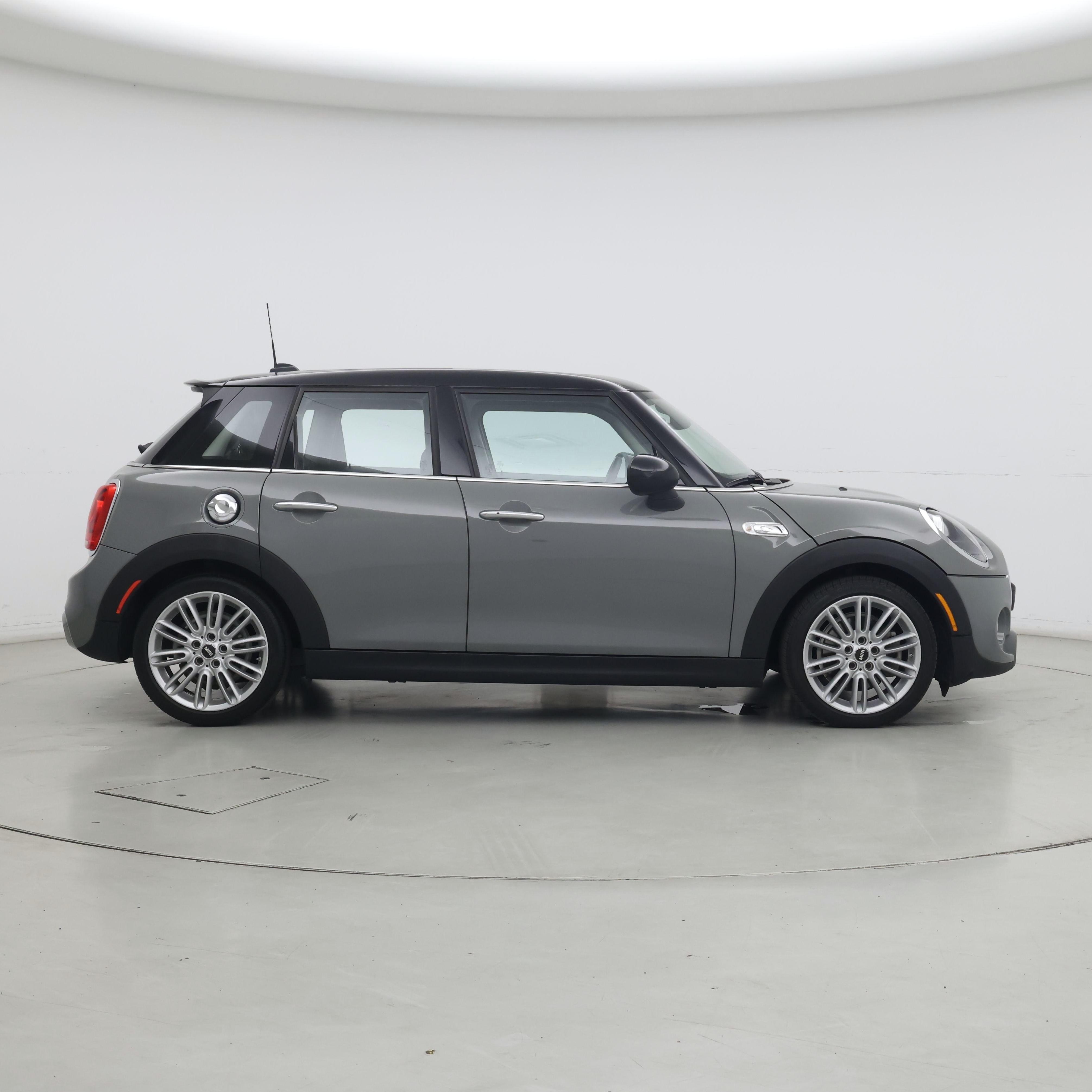 Thumbnail: 2019 MINI Cooper Hardtop - 7