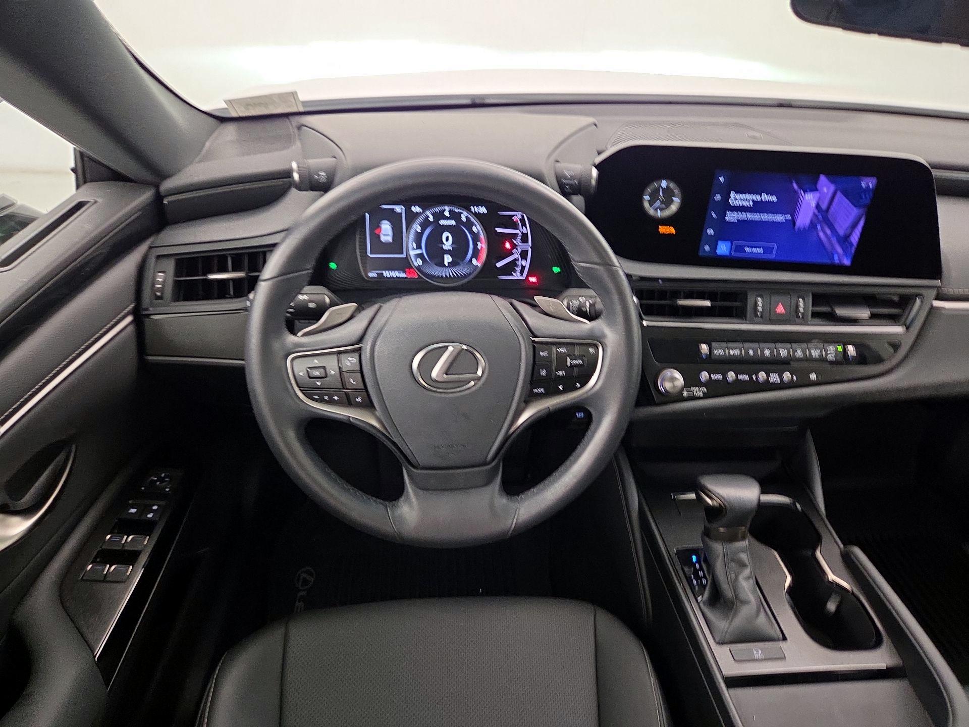 Thumbnail: 2025 Lexus ES - 10
