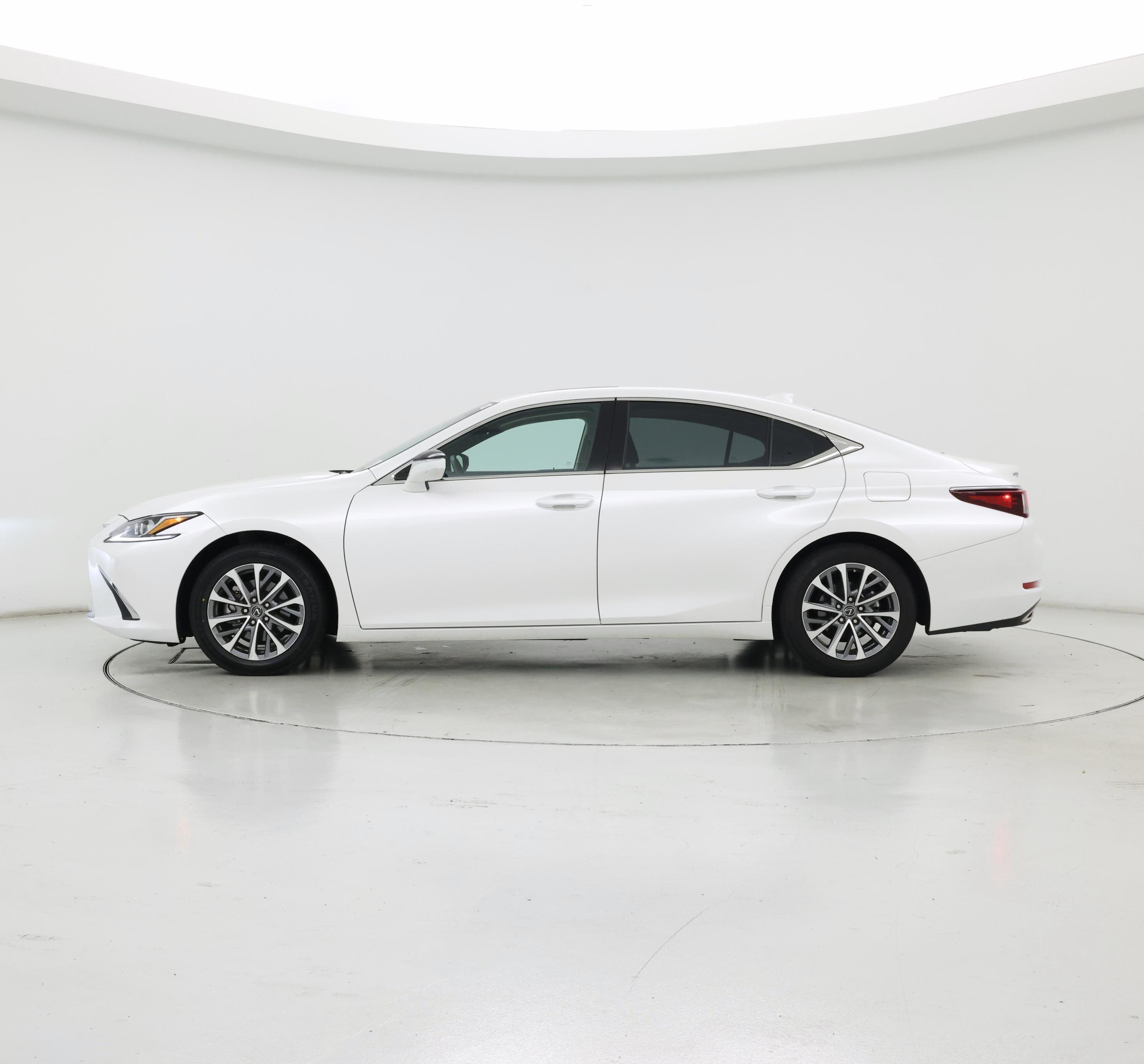 Thumbnail: 2025 Lexus ES - 3